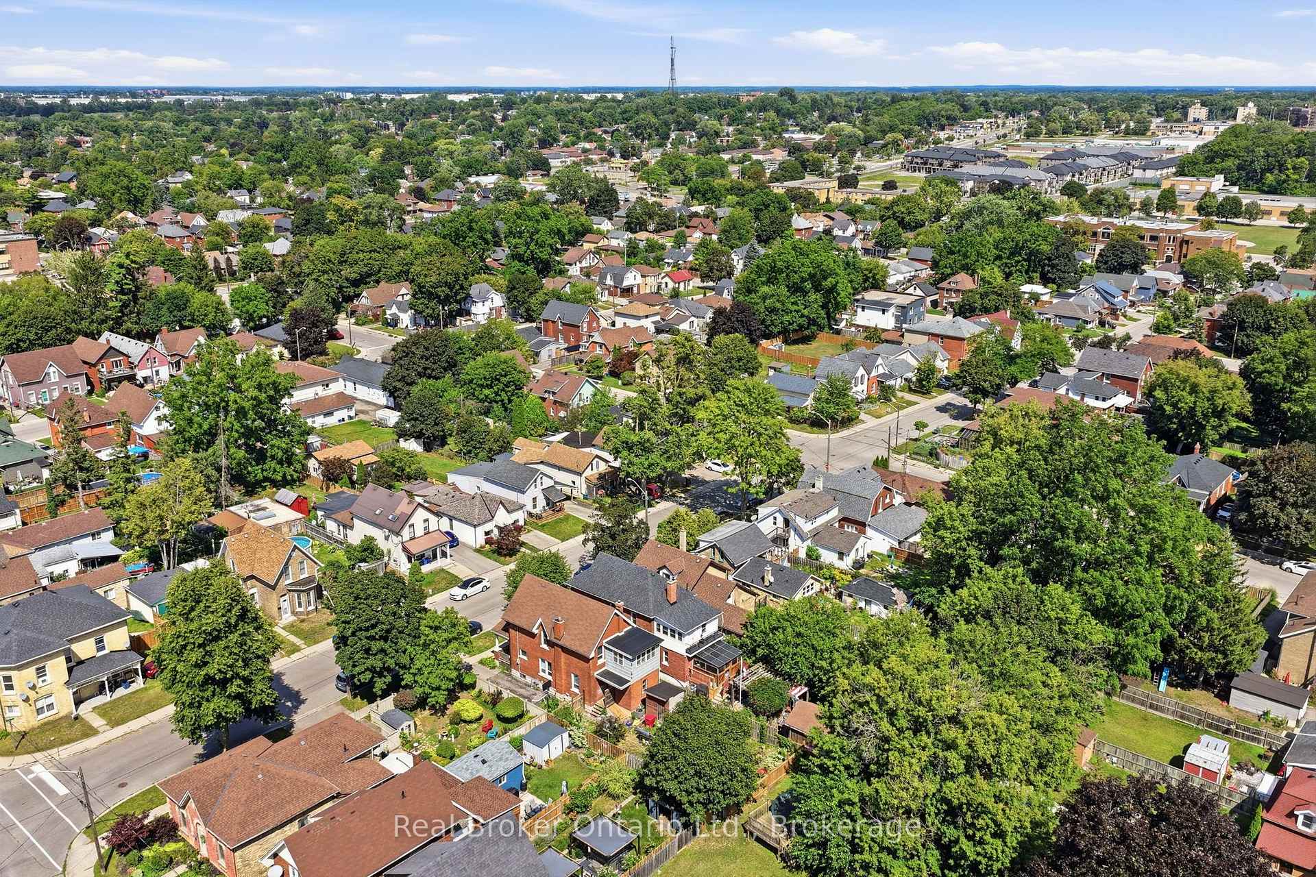 Photo 39 of 69 Arthur Street, Brantford, Victoria/Arthur — HOMEH