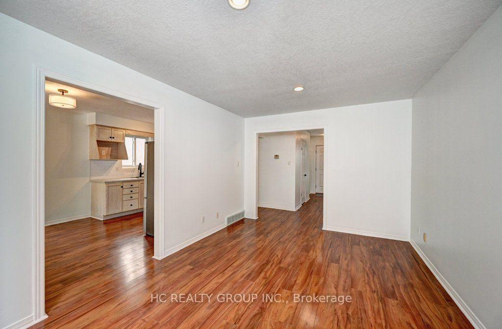 Photo 17 of 271 Resurrection Drive, Kitchener, Highland West — HOMEH