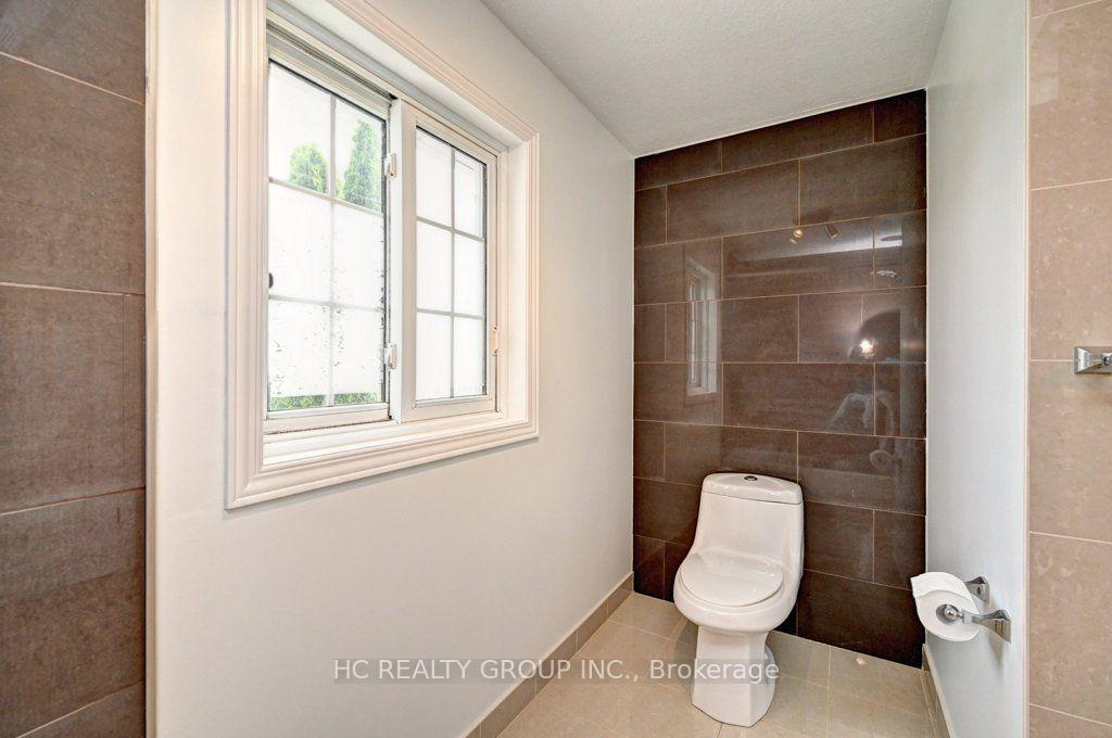 Photo 26 of 271 Resurrection Drive, Kitchener, Highland West — HOMEH