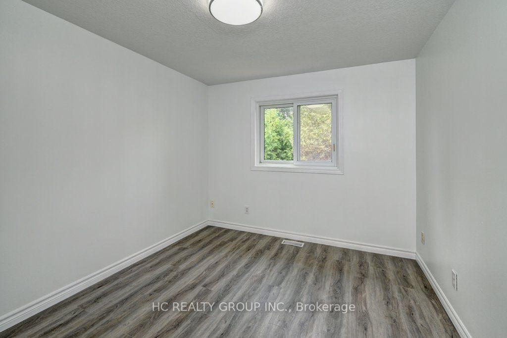 Photo 27 of 271 Resurrection Drive, Kitchener, Highland West — HOMEH