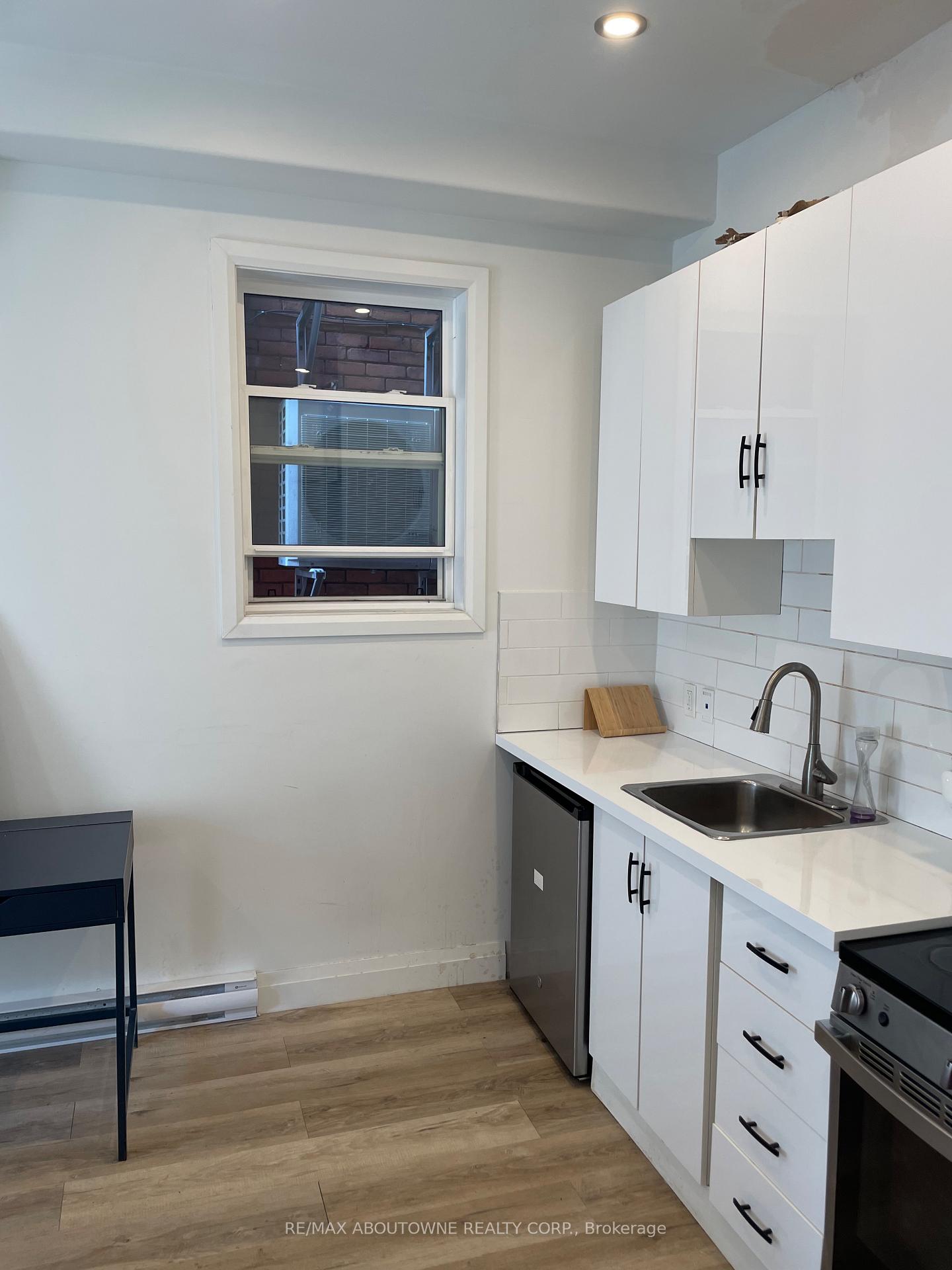 Photo 15 of 66 Wellington Street S, Hamilton, Corktown — HOMEH