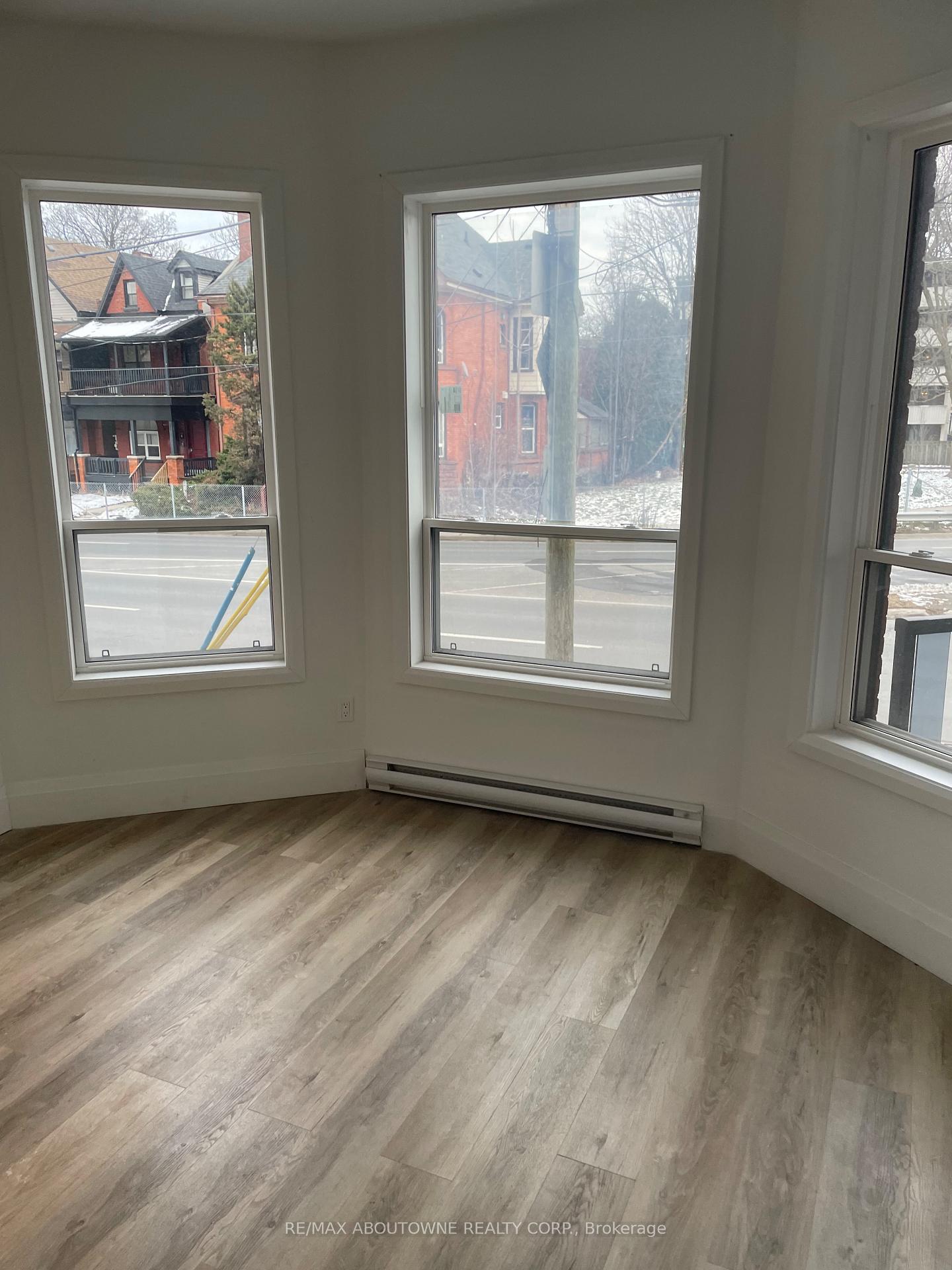 Photo 38 of 66 Wellington Street S, Hamilton, Corktown — HOMEH