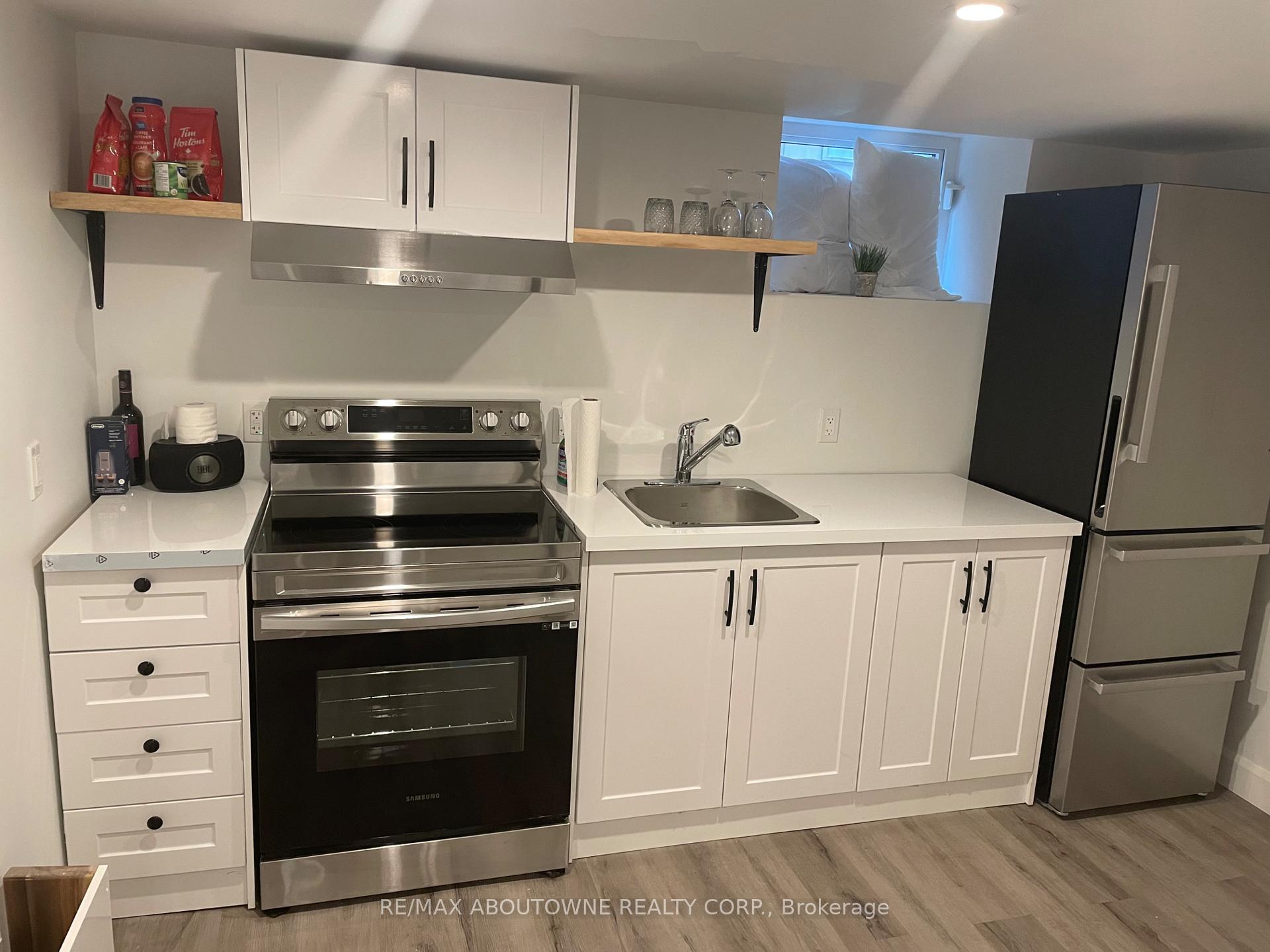 Photo 44 of 66 Wellington Street S, Hamilton, Corktown — HOMEH