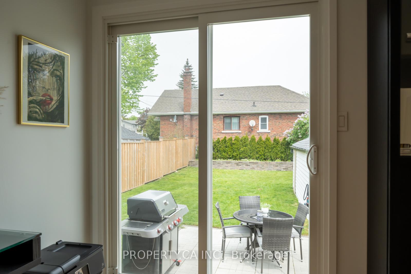 Photo 39 of 44 Daniels Street, Etobicoke, Stonegate-Queensway — HOMEH