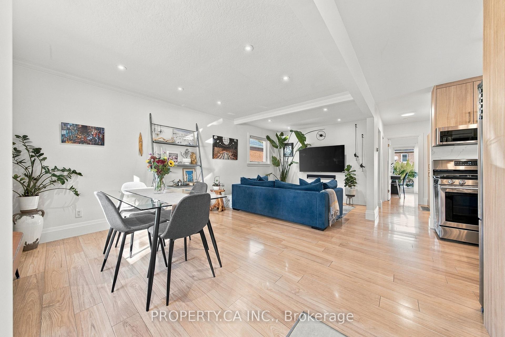Photo 12 of 44 Daniels Street, Etobicoke, Stonegate-Queensway — HOMEH