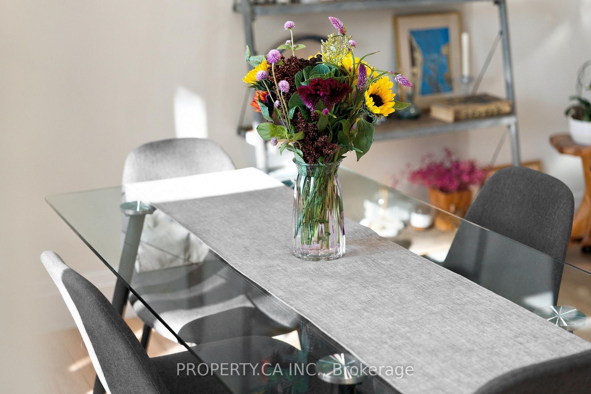 Photo 24 of 44 Daniels Street, Etobicoke, Stonegate-Queensway — HOMEH