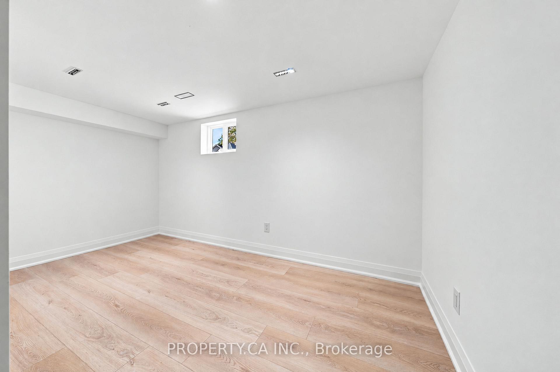 Photo 57 of 44 Daniels Street, Etobicoke, Stonegate-Queensway — HOMEH