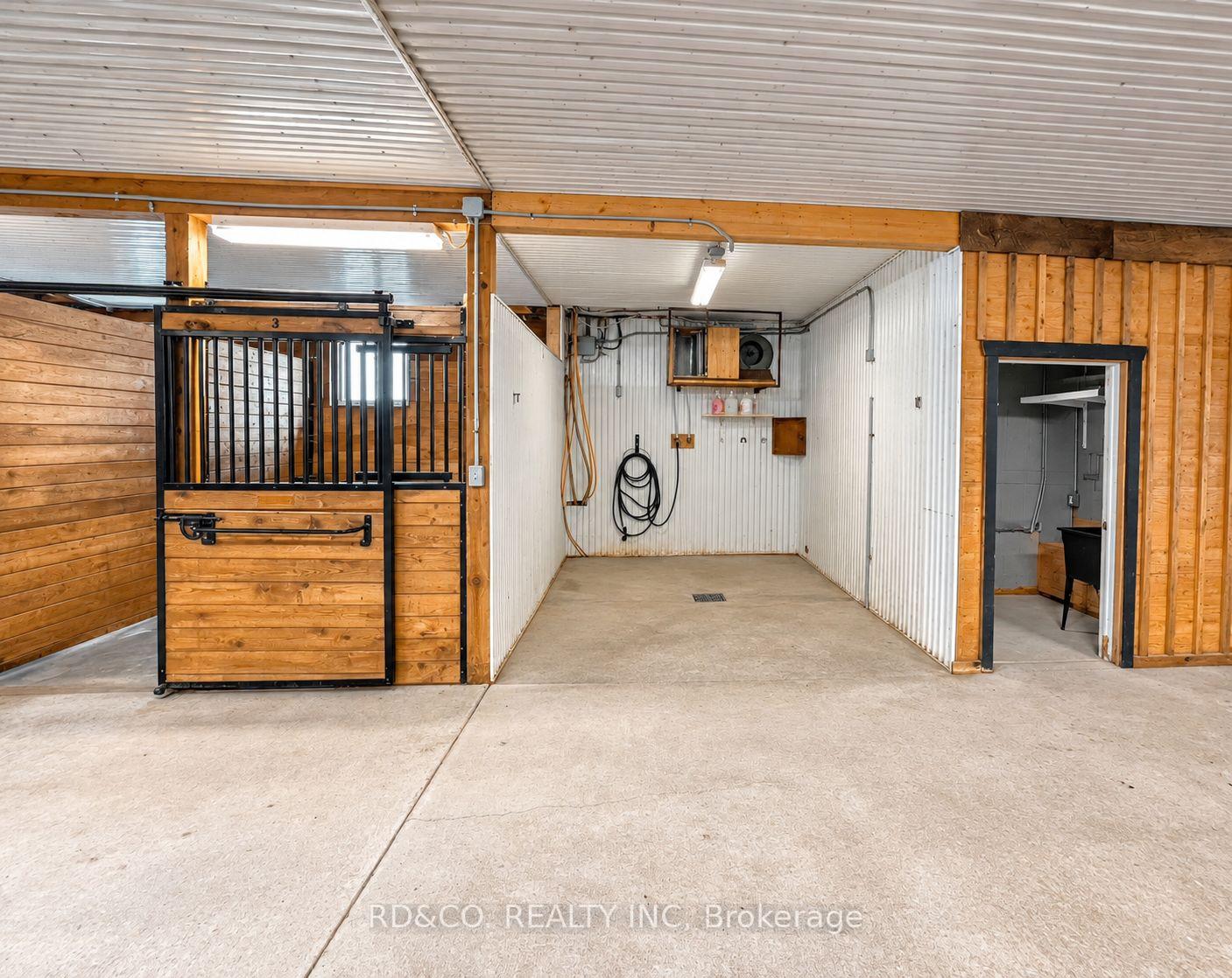Photo 8 of Unit Farm, 9752 Enfield Road, Clarington, Rural Clarington — HOMEH