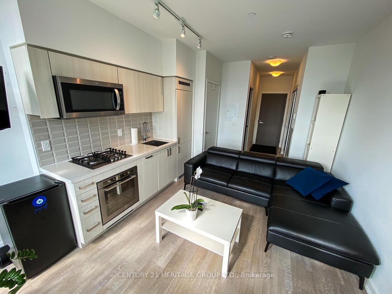 Photo 5 of Unit 1709, 501 St Clair Avenue W, Toronto, Casa Loma — HOMEH