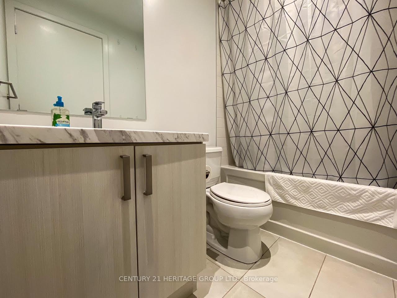 Photo 7 of Unit 1709, 501 St Clair Avenue W, Toronto, Casa Loma — HOMEH