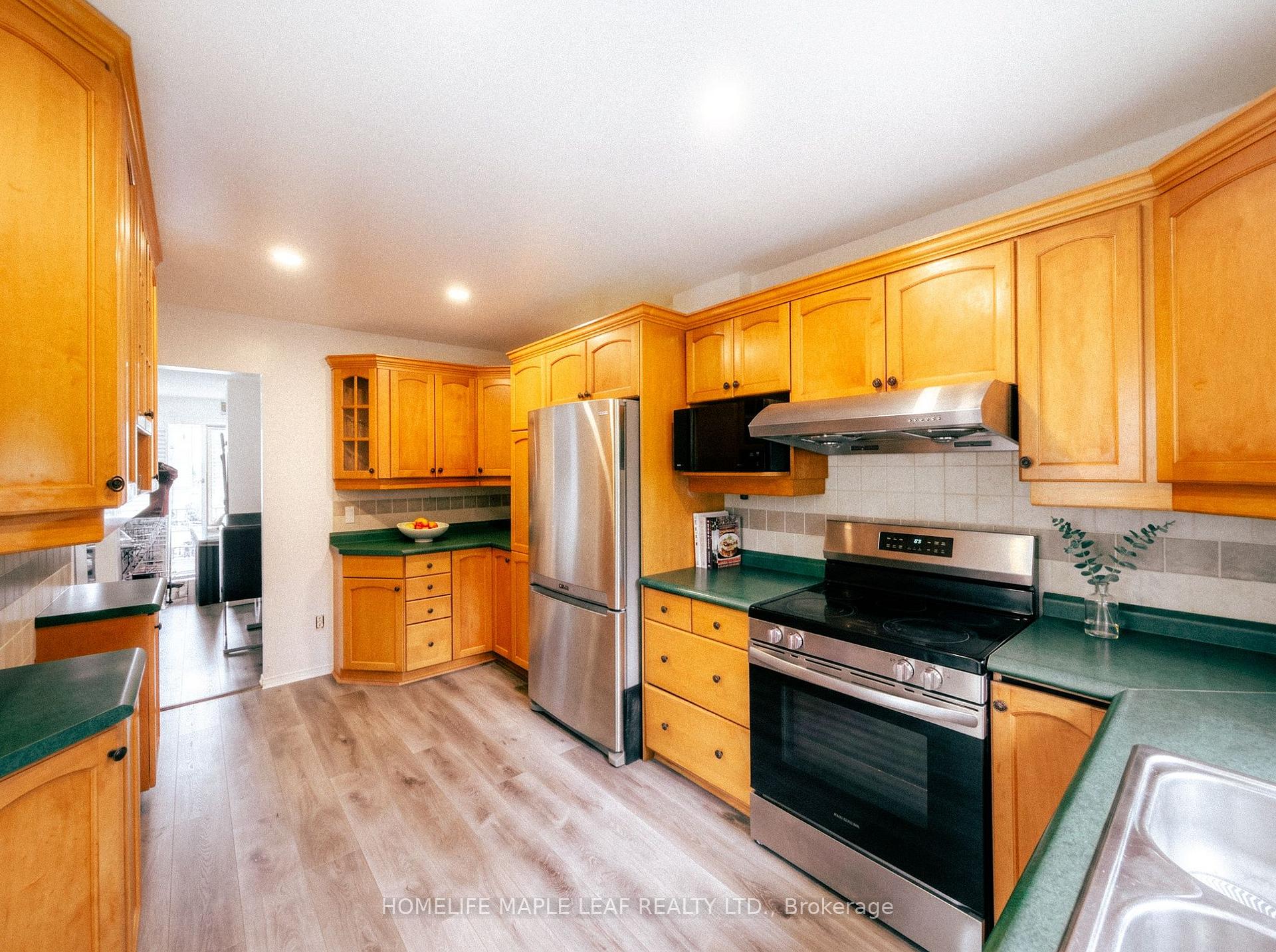 Photo 37 of 12 Giles Court, Whitby, Blue Grass Meadows — HOMEH