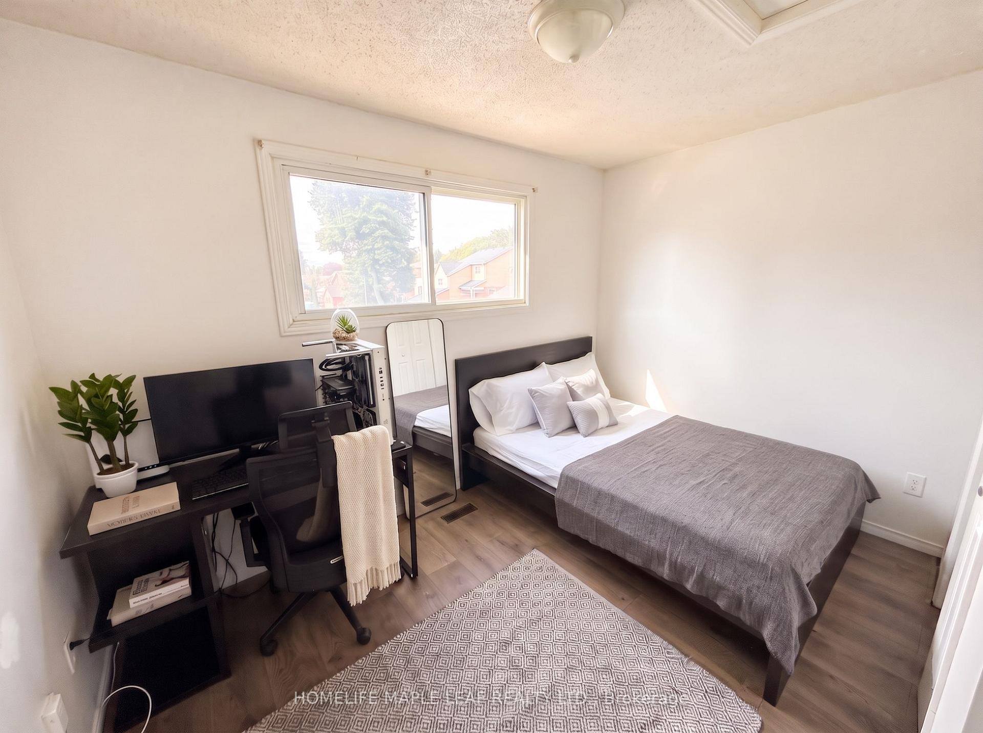 Photo 53 of 12 Giles Court, Whitby, Blue Grass Meadows — HOMEH