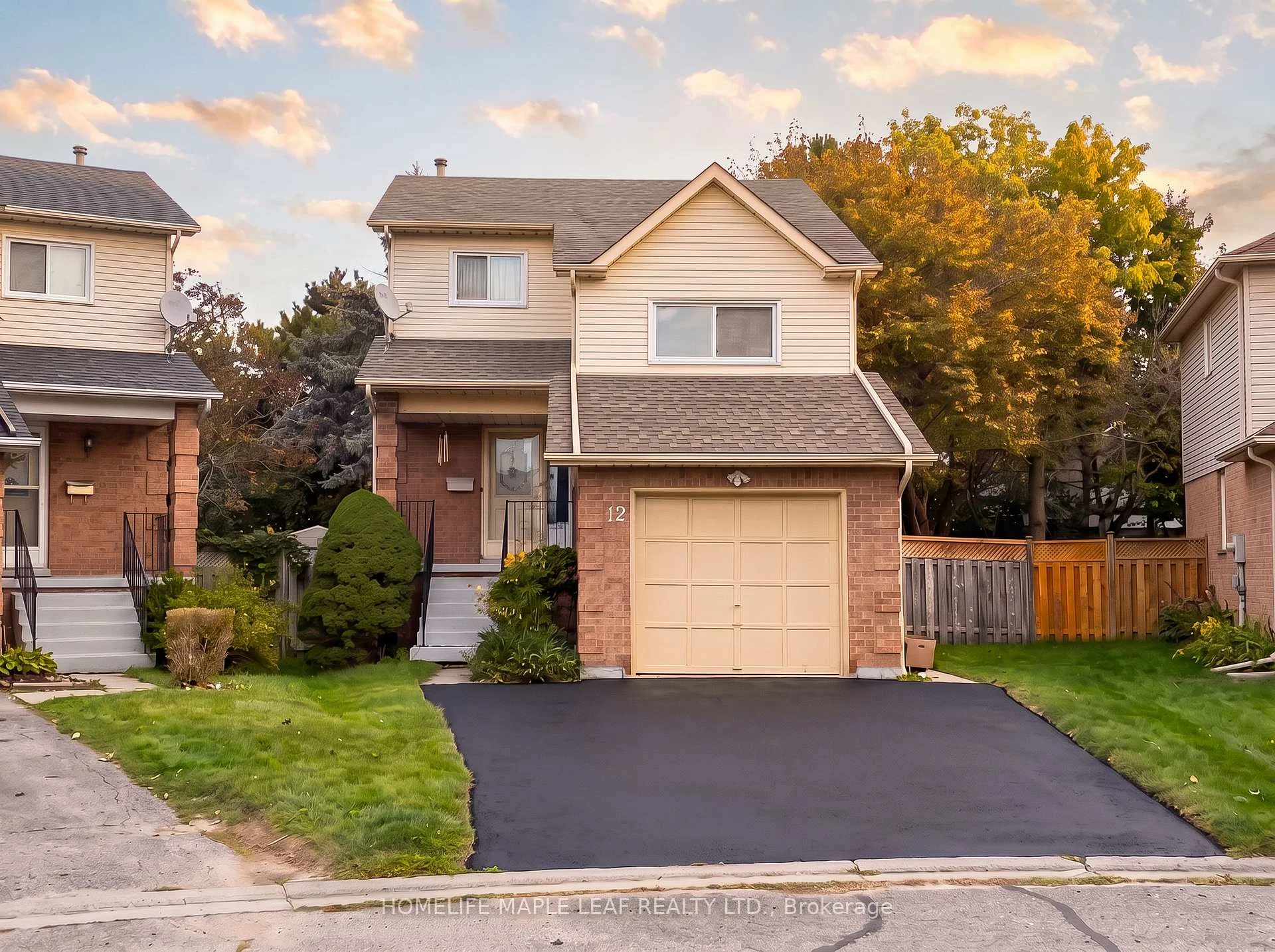 Photo 8 of 12 Giles Court, Whitby, Blue Grass Meadows — HOMEH