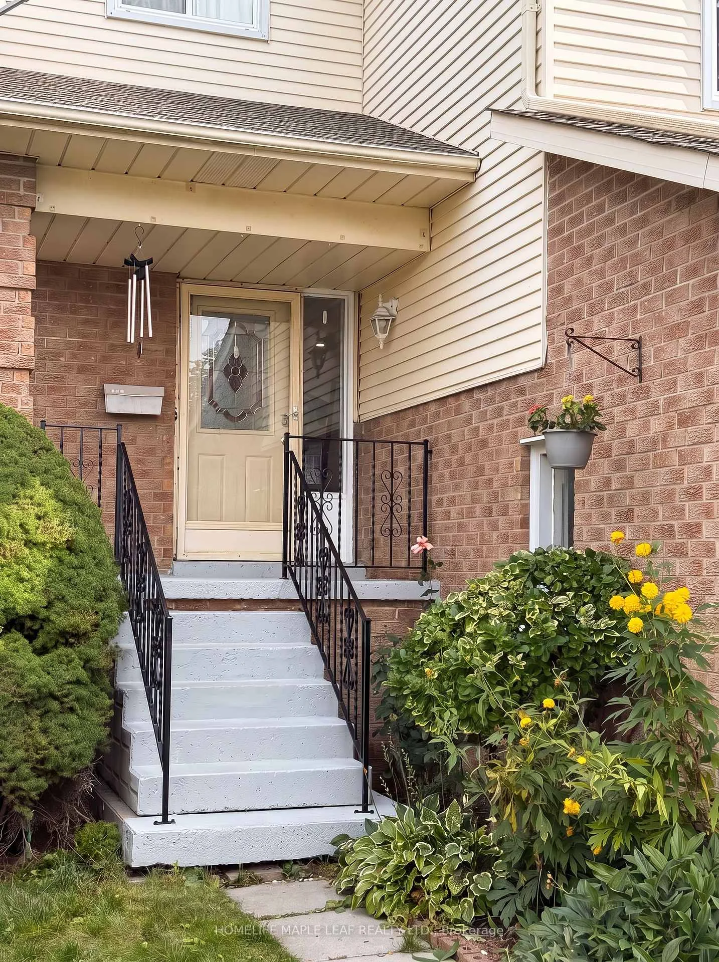 Photo 12 of 12 Giles Court, Whitby, Blue Grass Meadows — HOMEH