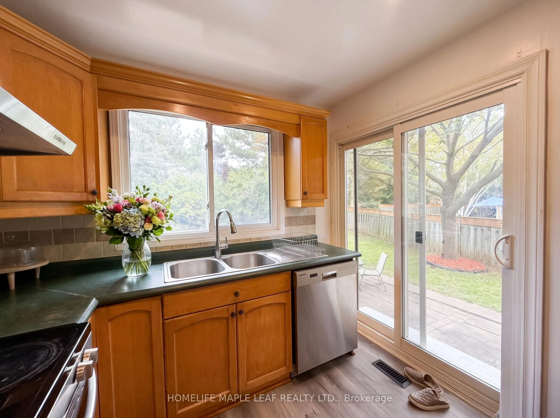Photo 36 of 12 Giles Court, Whitby, Blue Grass Meadows — HOMEH