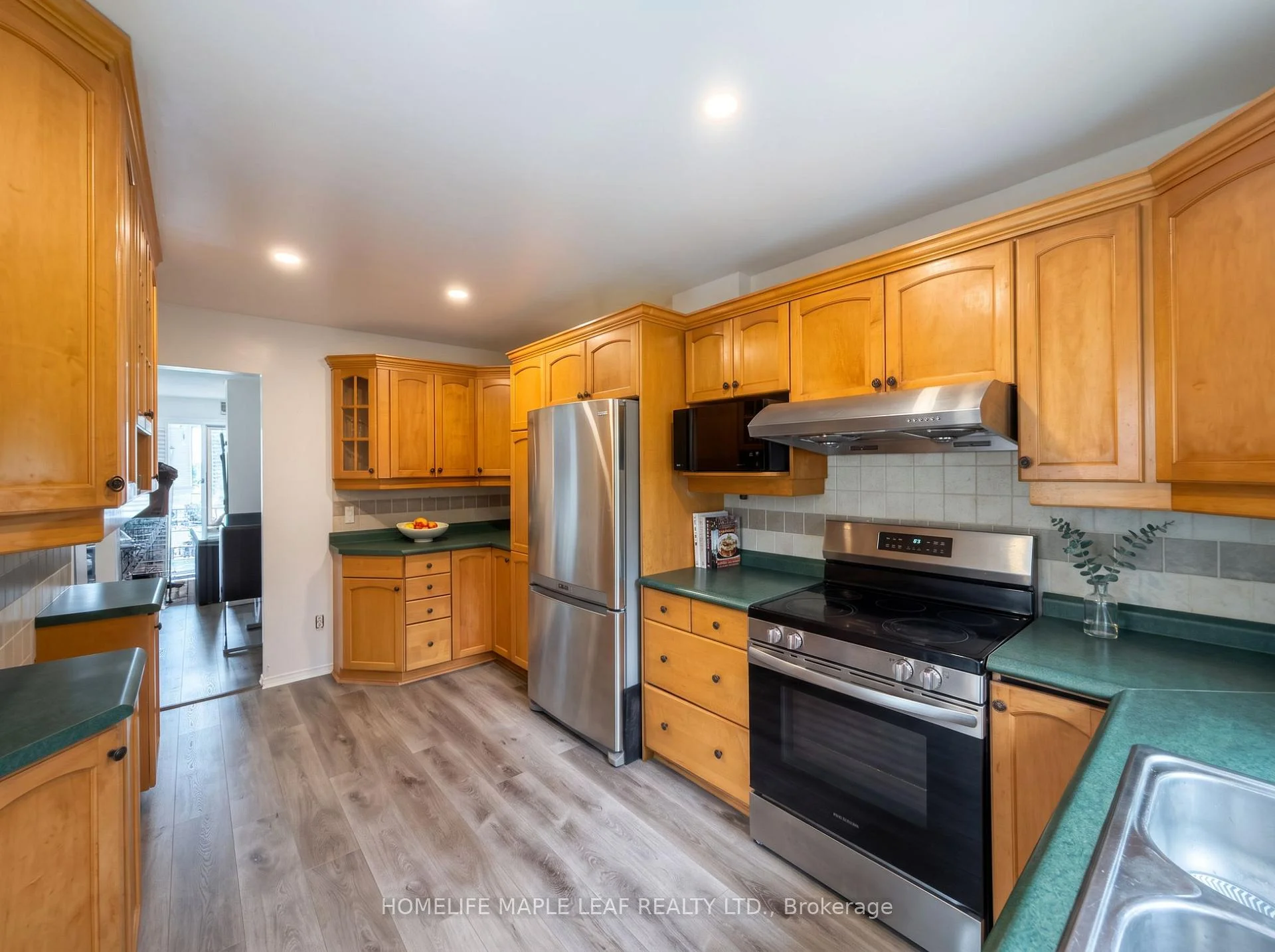 Photo 38 of 12 Giles Court, Whitby, Blue Grass Meadows — HOMEH