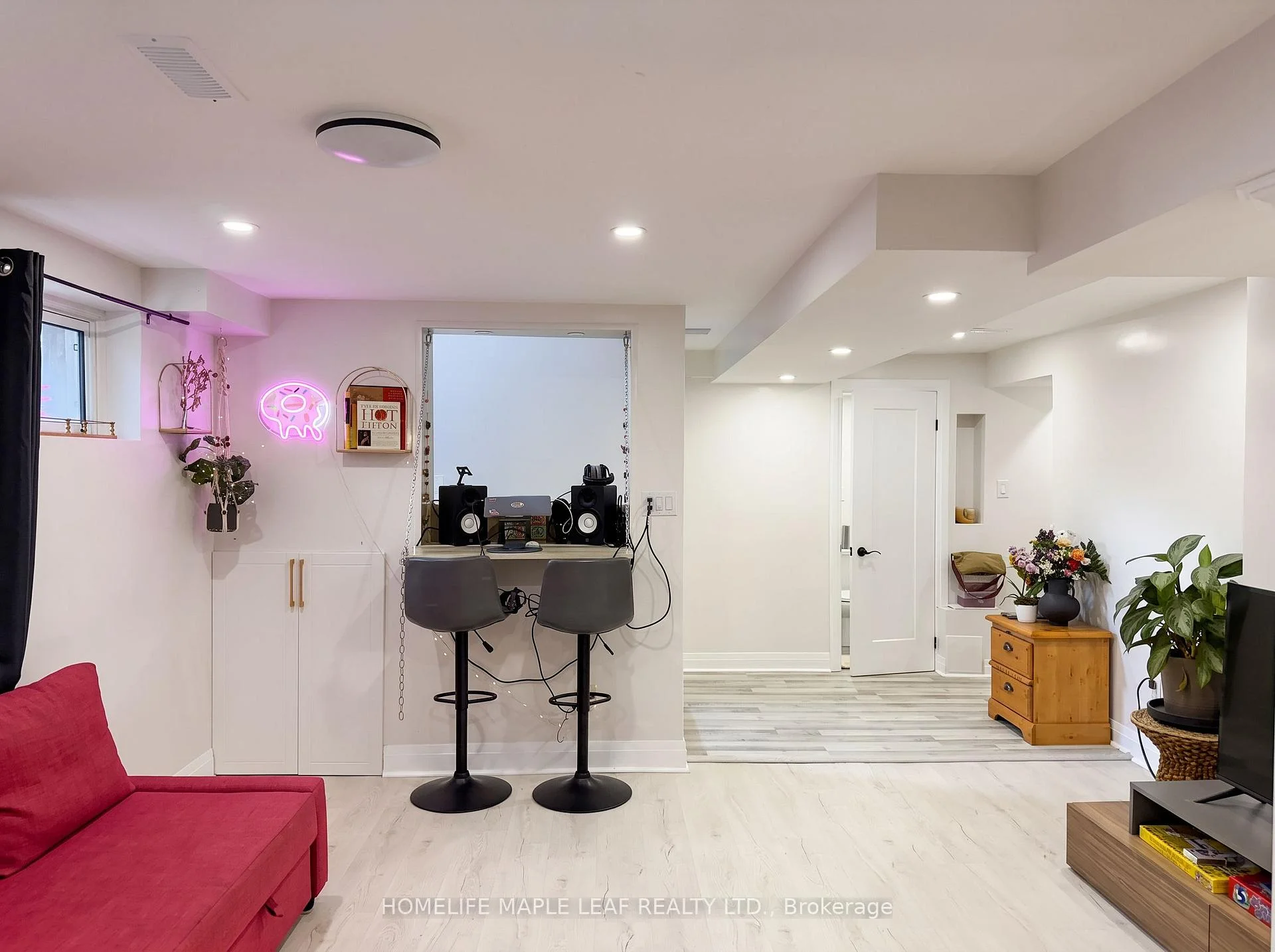 Photo 68 of 12 Giles Court, Whitby, Blue Grass Meadows — HOMEH