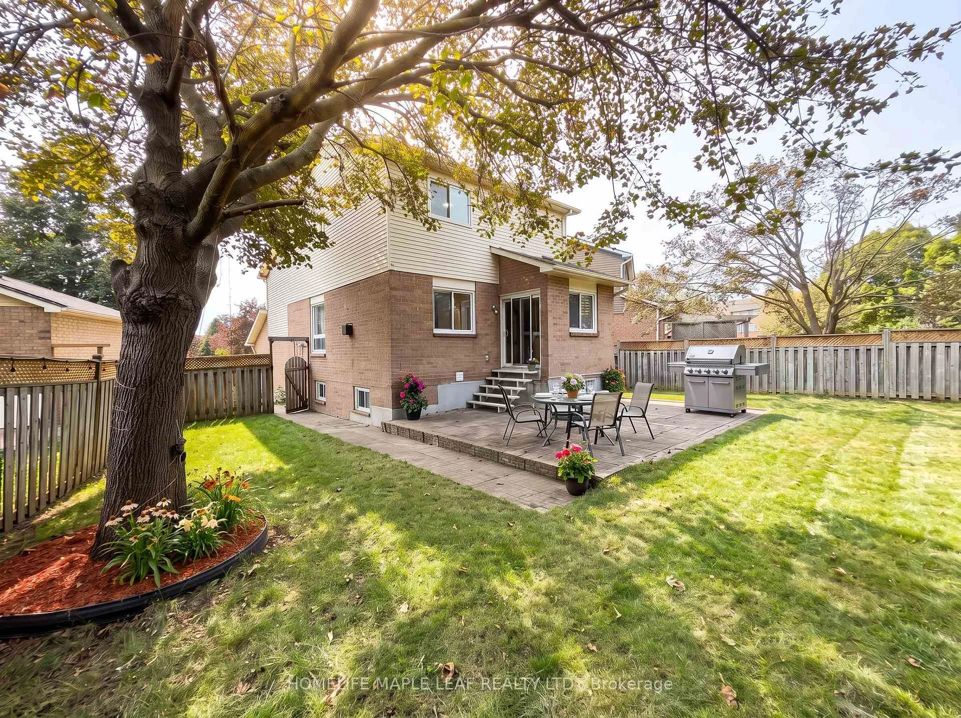Photo 87 of 12 Giles Court, Whitby, Blue Grass Meadows — HOMEH
