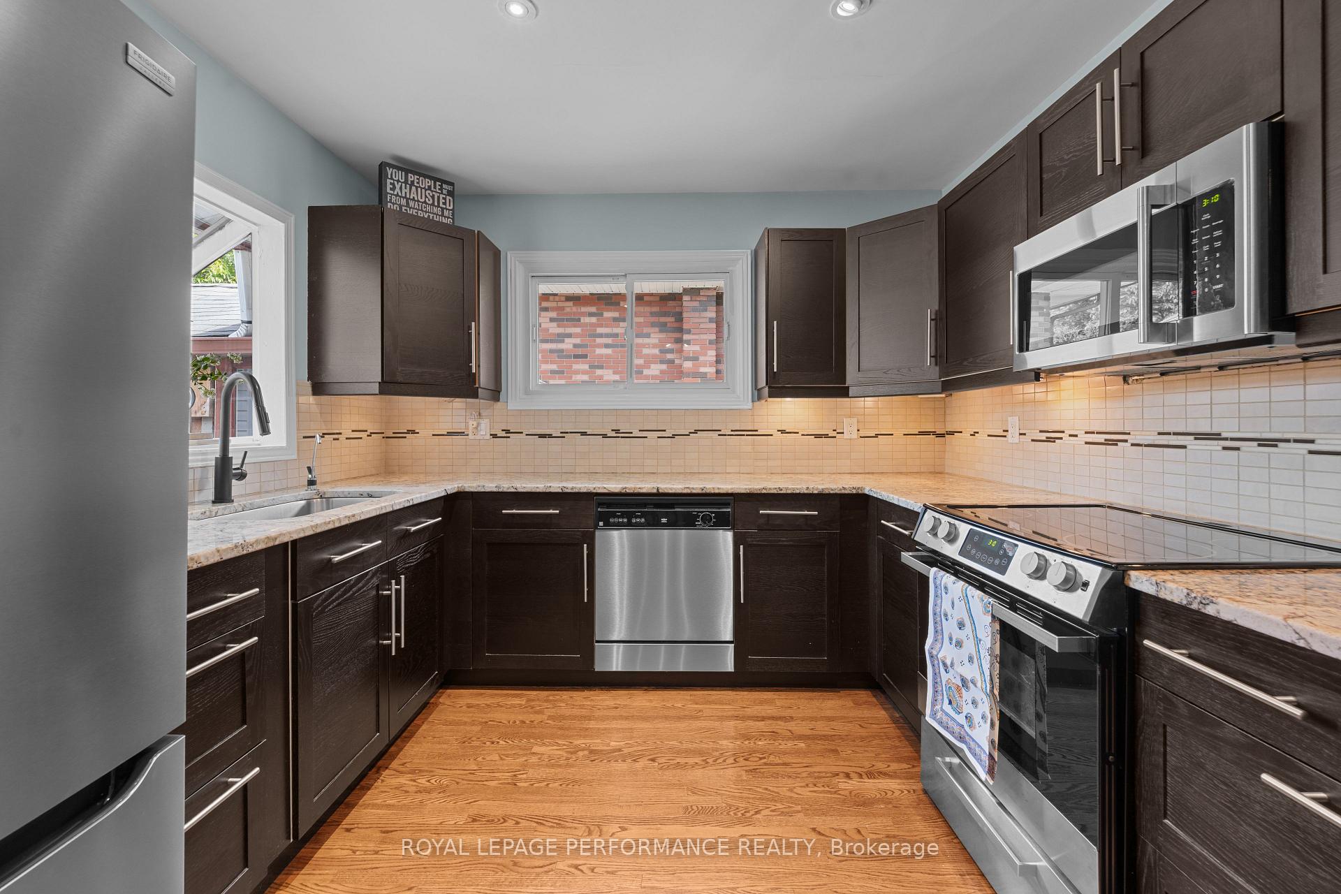 Photo 5 of 2177 Bingham Street, Ottawa, Elmvale Acres/Urbandale — HOMEH