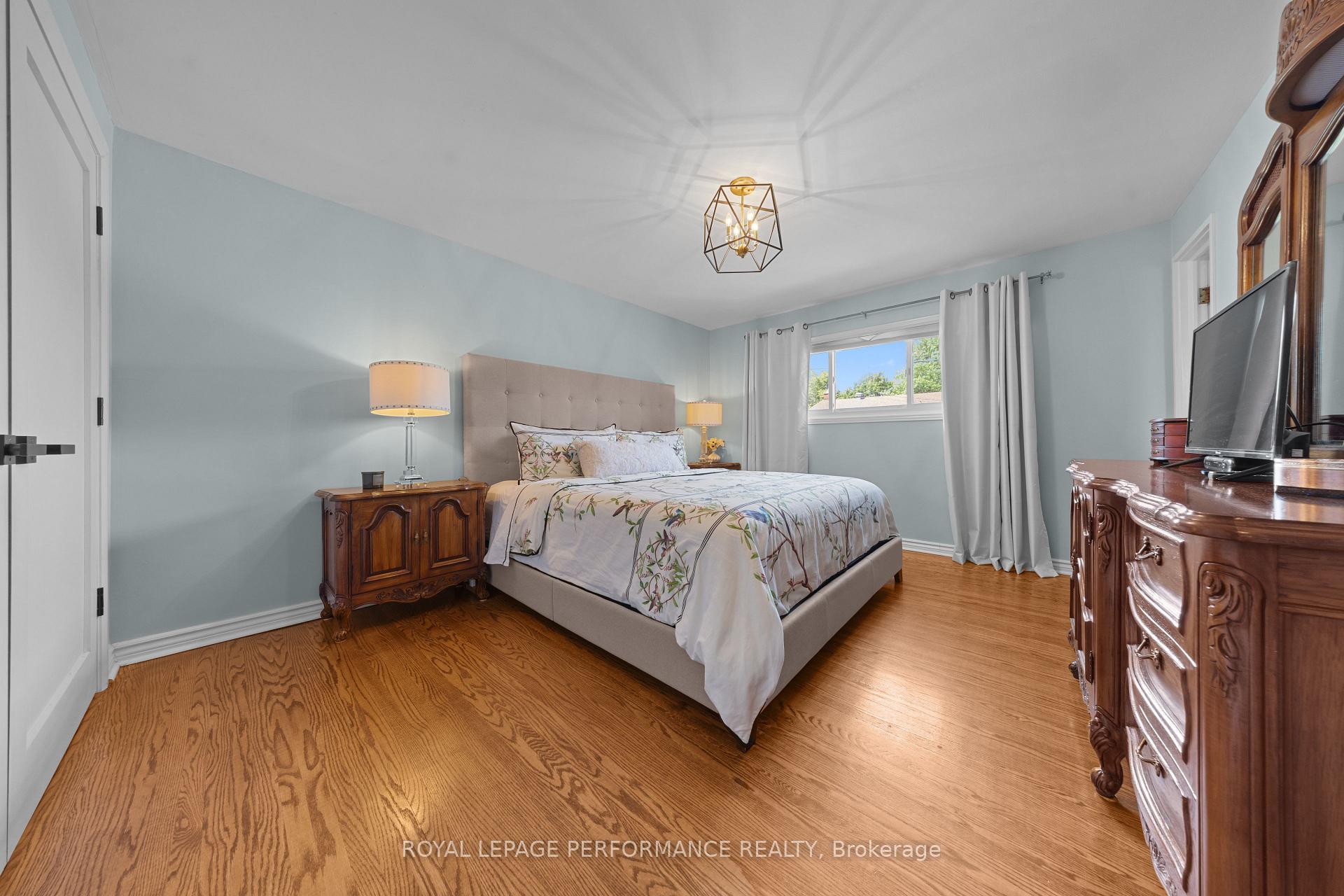Photo 12 of 2177 Bingham Street, Ottawa, Elmvale Acres/Urbandale — HOMEH