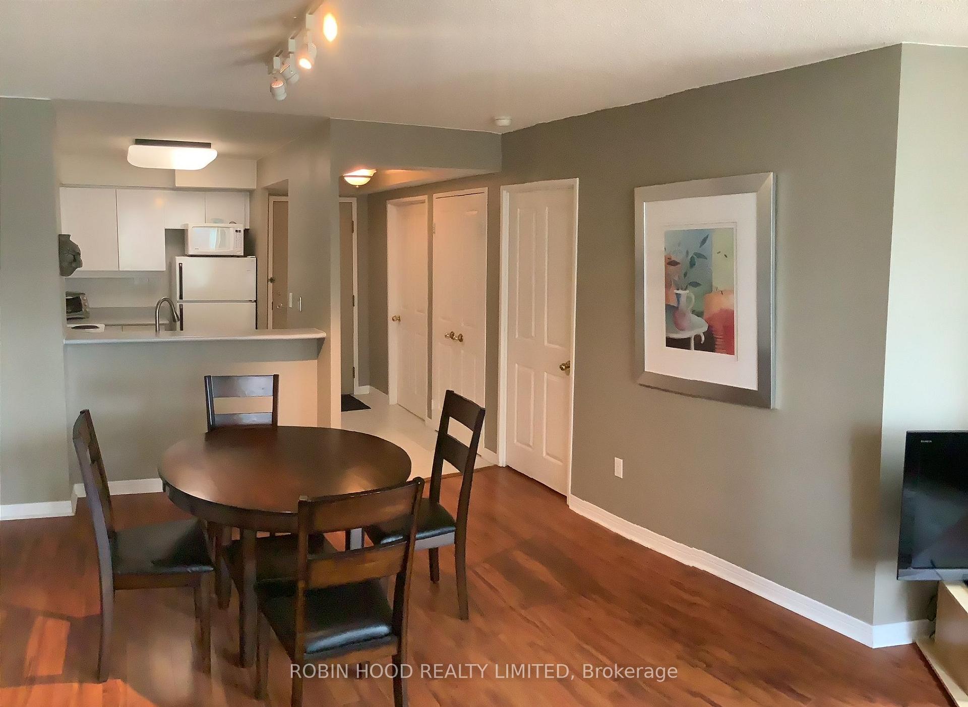 Photo 3 of Unit 1005, 942 Yonge Street, Toronto, The Annex — HOMEH