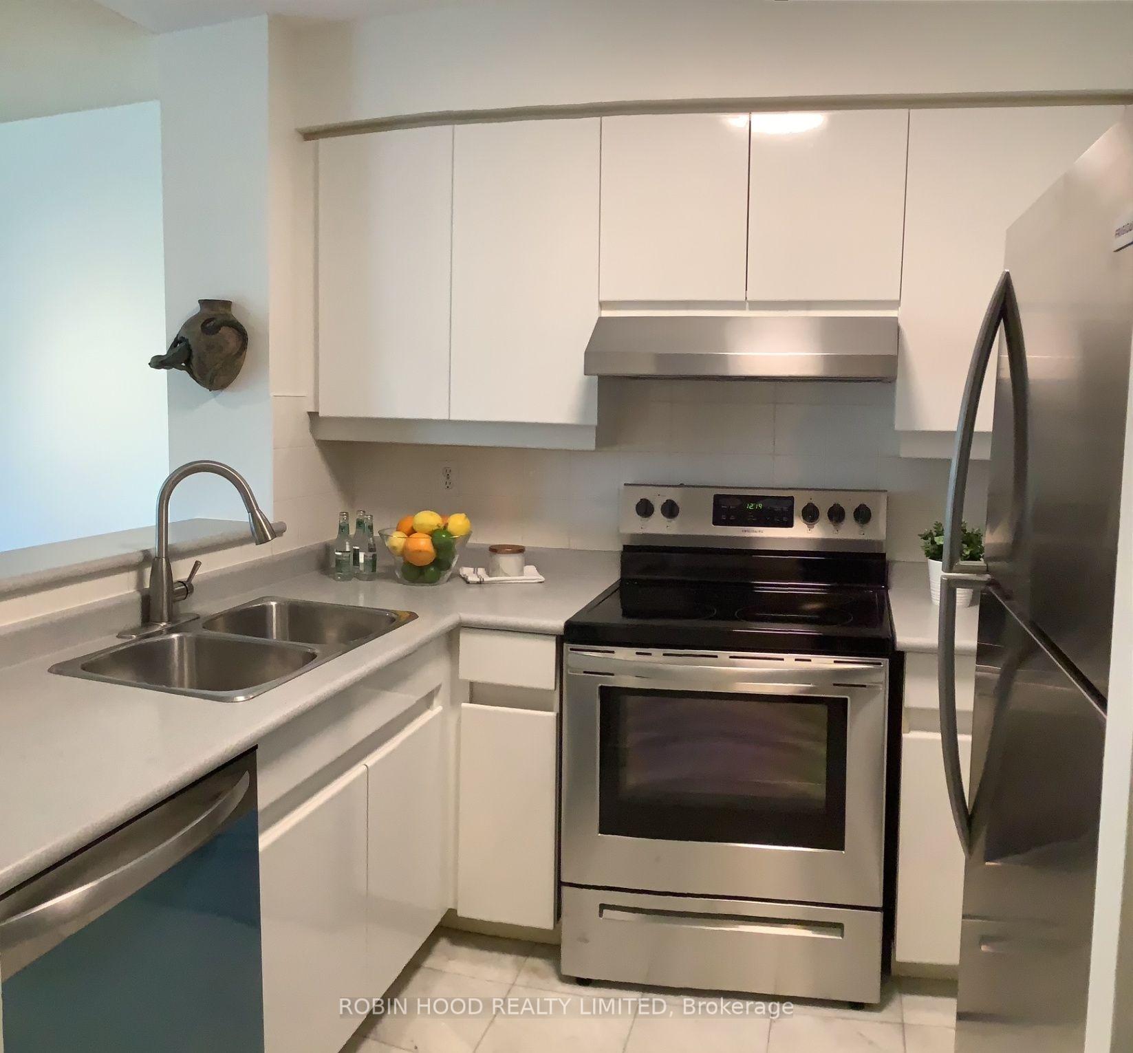 Photo 5 of Unit 1005, 942 Yonge Street, Toronto, The Annex — HOMEH