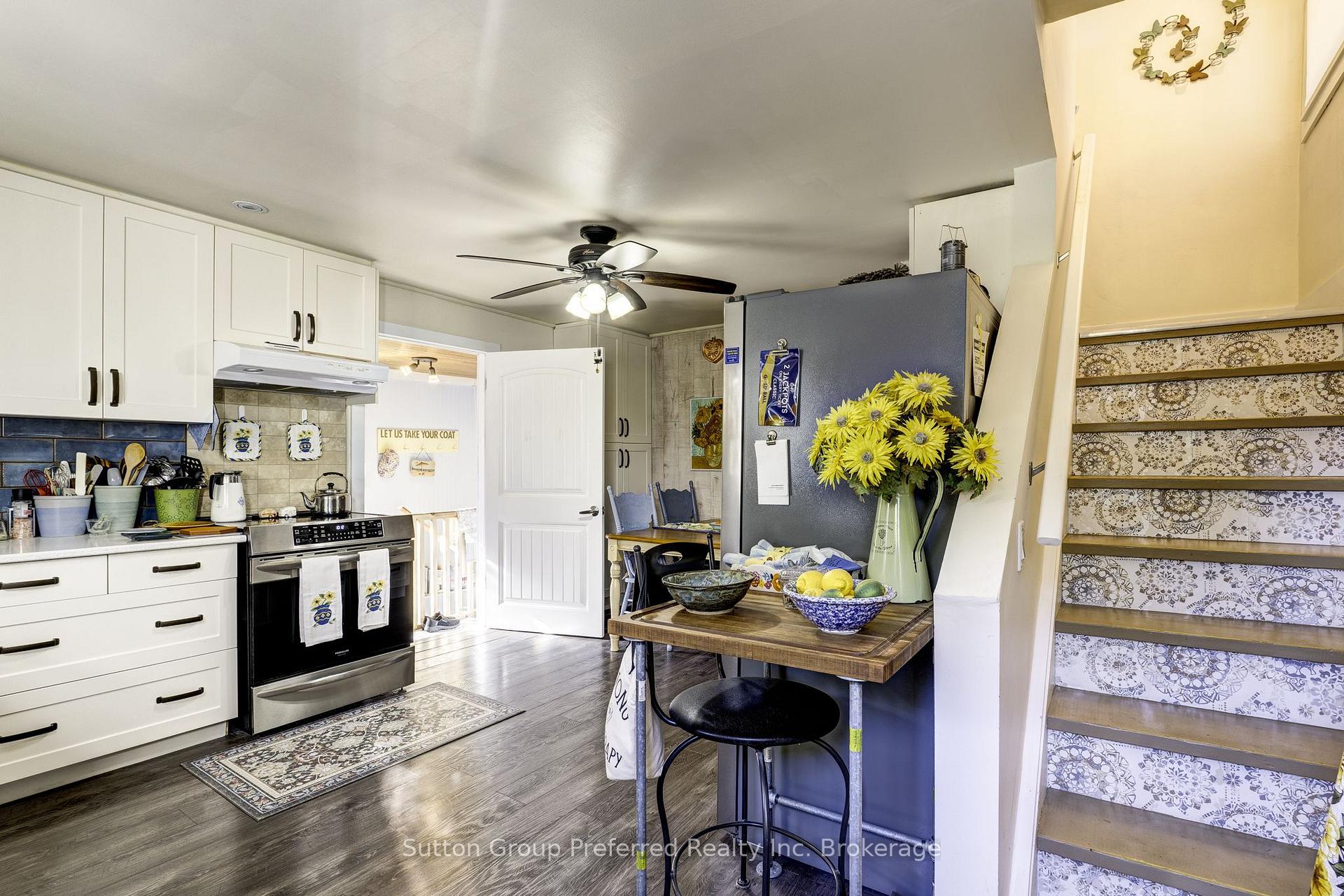 Photo 10 of 47 Centre Street, Woodstock, Woodstock - South — HOMEH