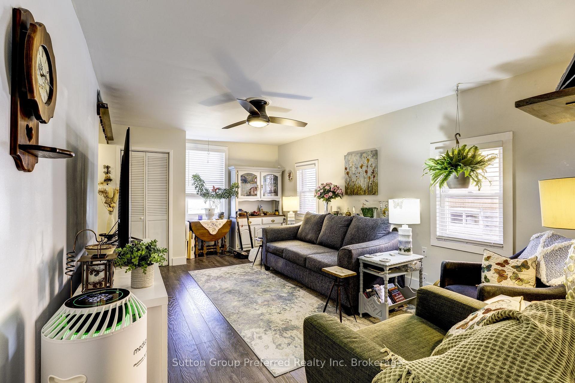 Photo 12 of 47 Centre Street, Woodstock, Woodstock - South — HOMEH