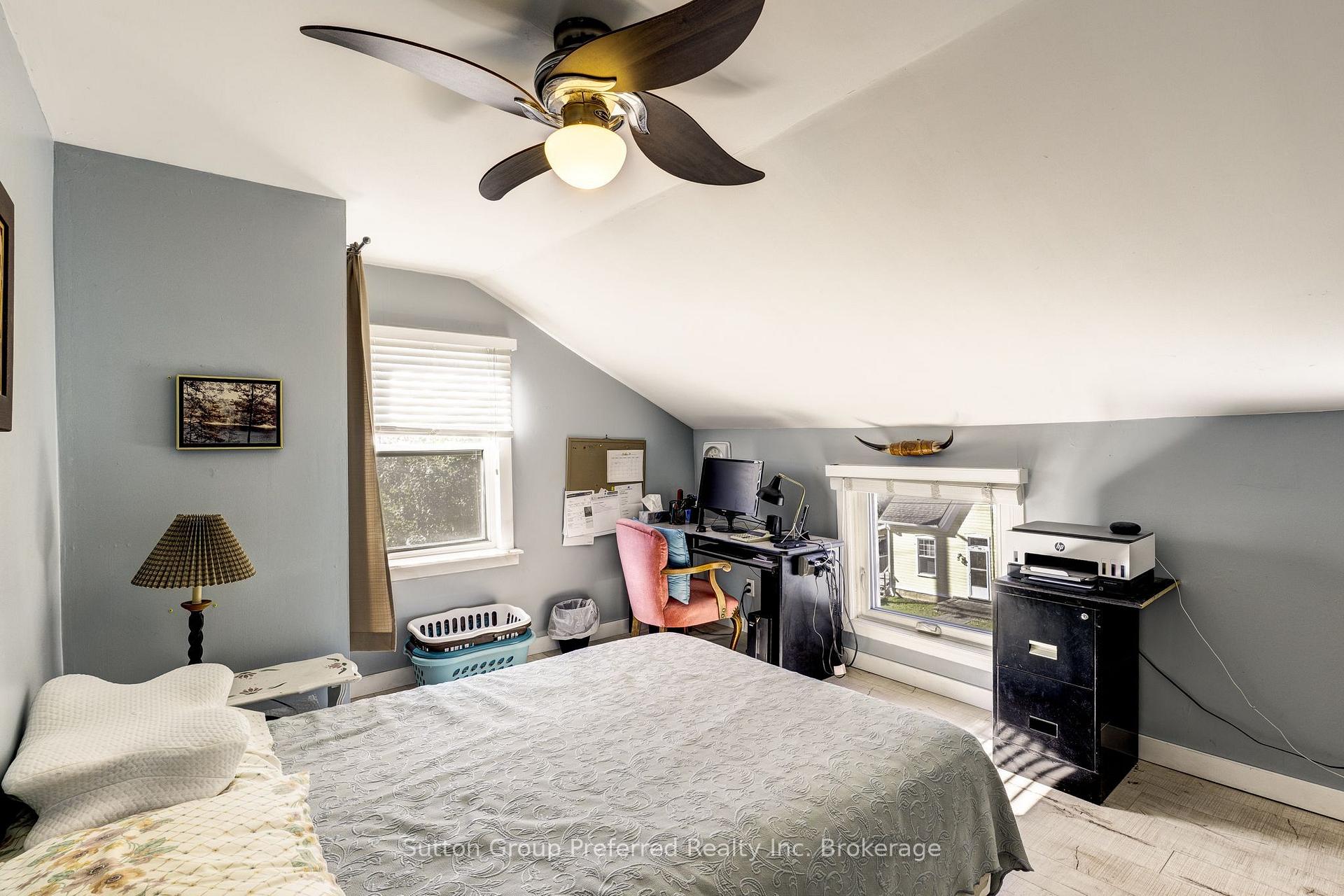 Photo 20 of 47 Centre Street, Woodstock, Woodstock - South — HOMEH