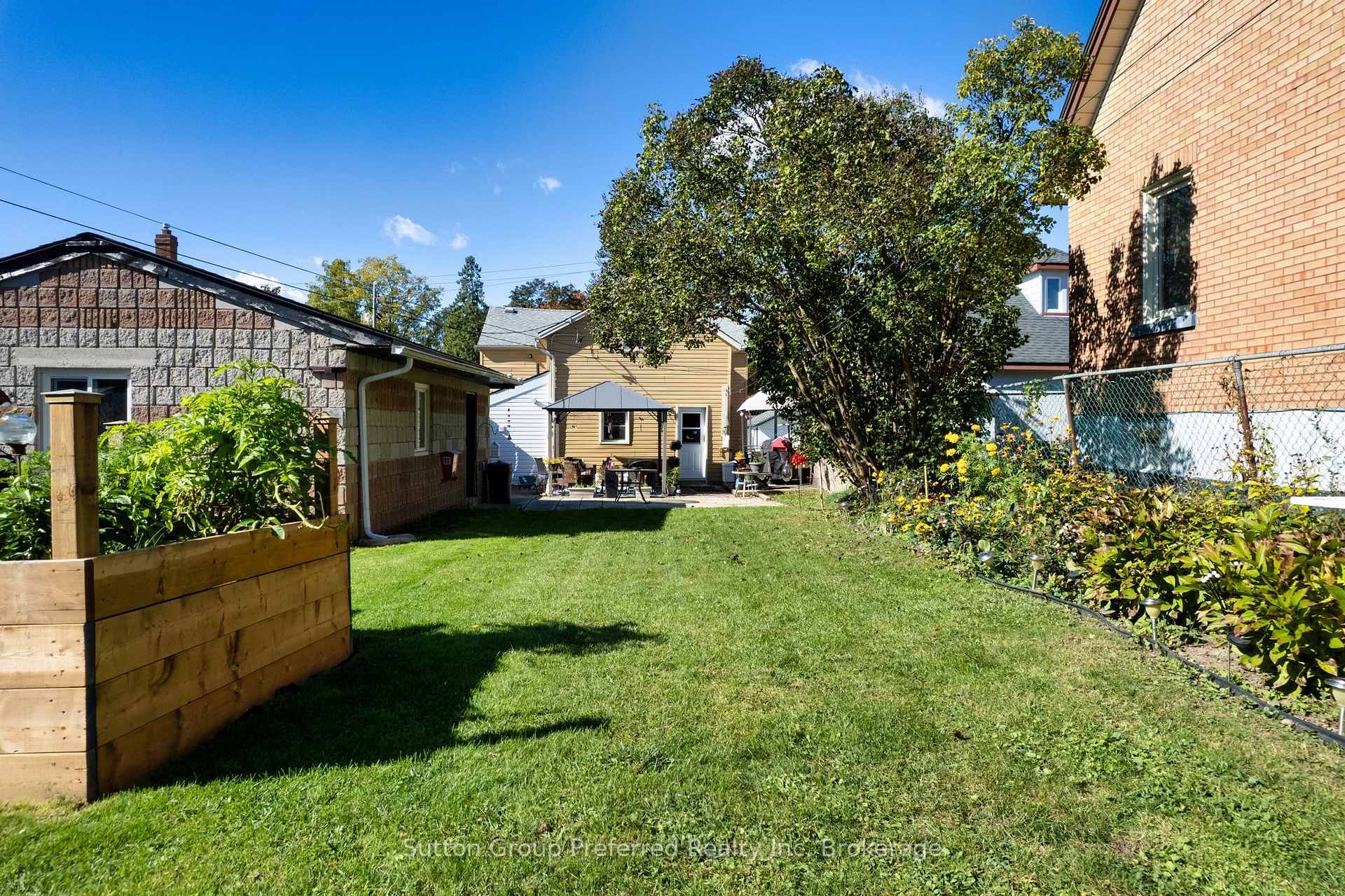 Photo 26 of 47 Centre Street, Woodstock, Woodstock - South — HOMEH