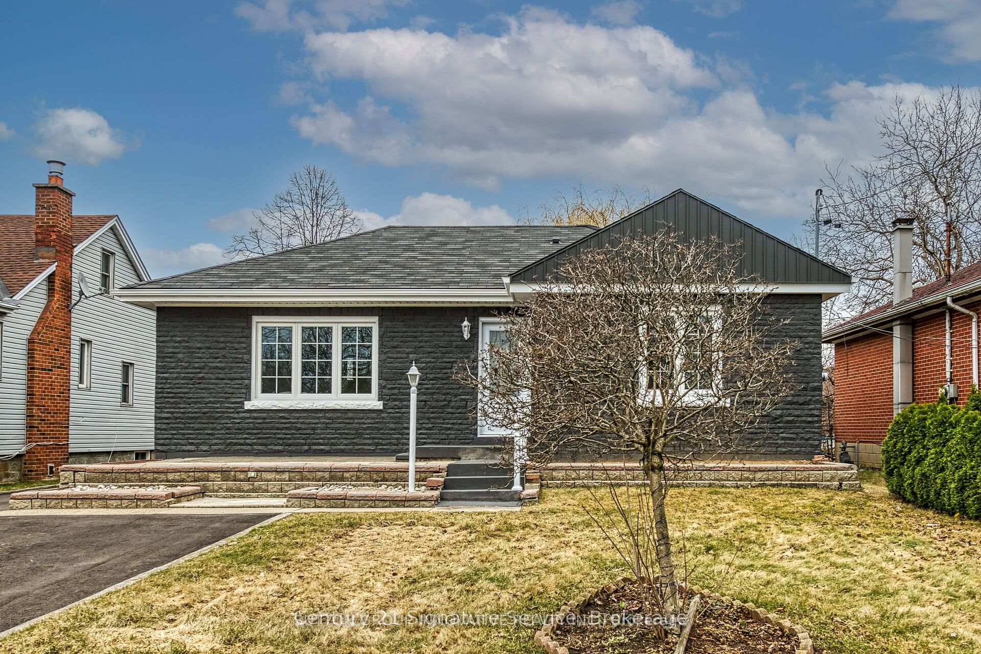 Photo 4 of Unit Lower, 346 Pottruff Road N, Hamilton, Kentley — HOMEH