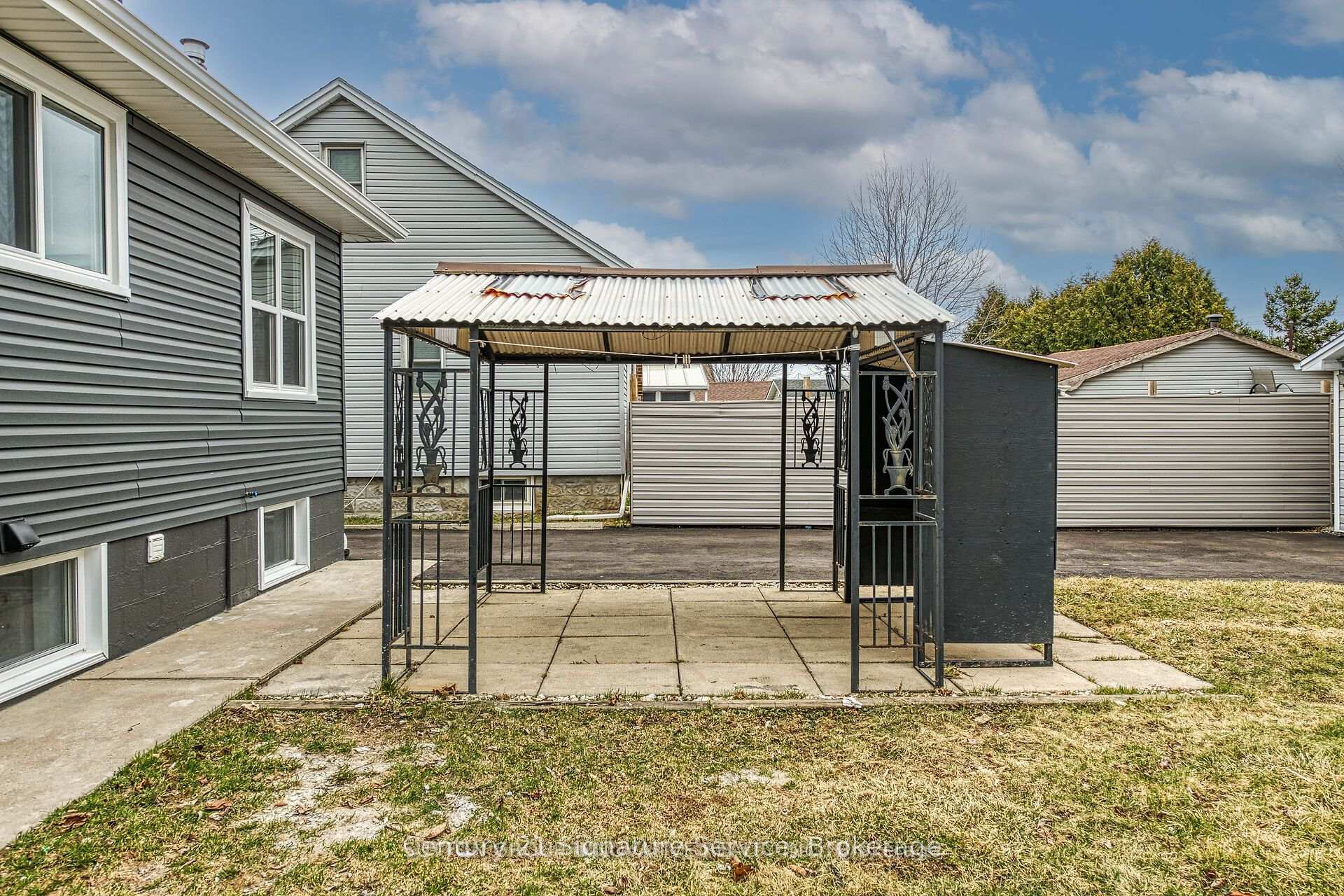 Photo 24 of Unit Lower, 346 Pottruff Road N, Hamilton, Kentley — HOMEH