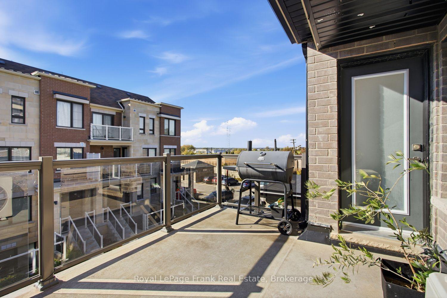 Photo 10 of Unit 17, 28C Lookout Drive, Clarington, Bowmanville — HOMEH
