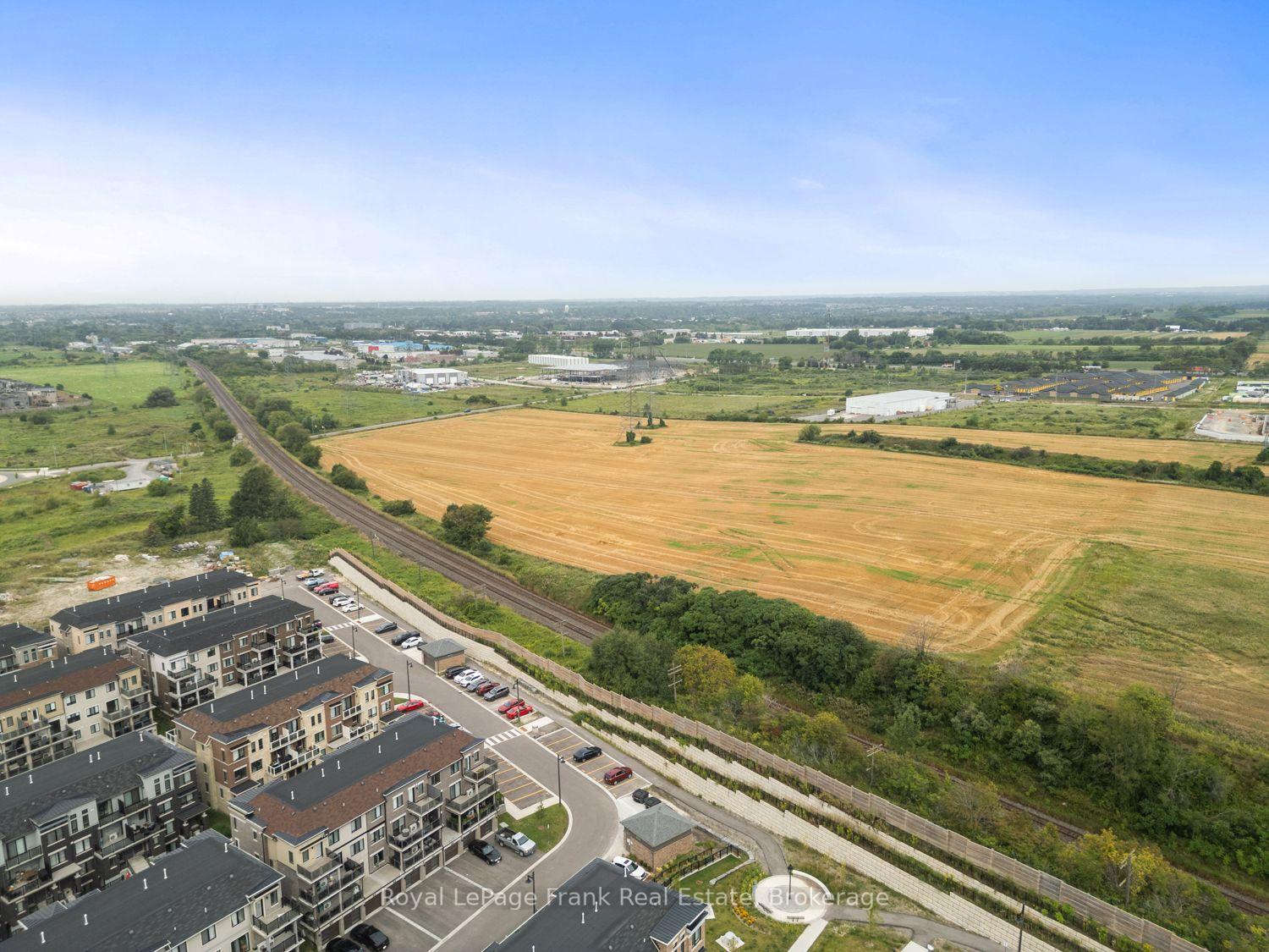Photo 21 of Unit 17, 28C Lookout Drive, Clarington, Bowmanville — HOMEH