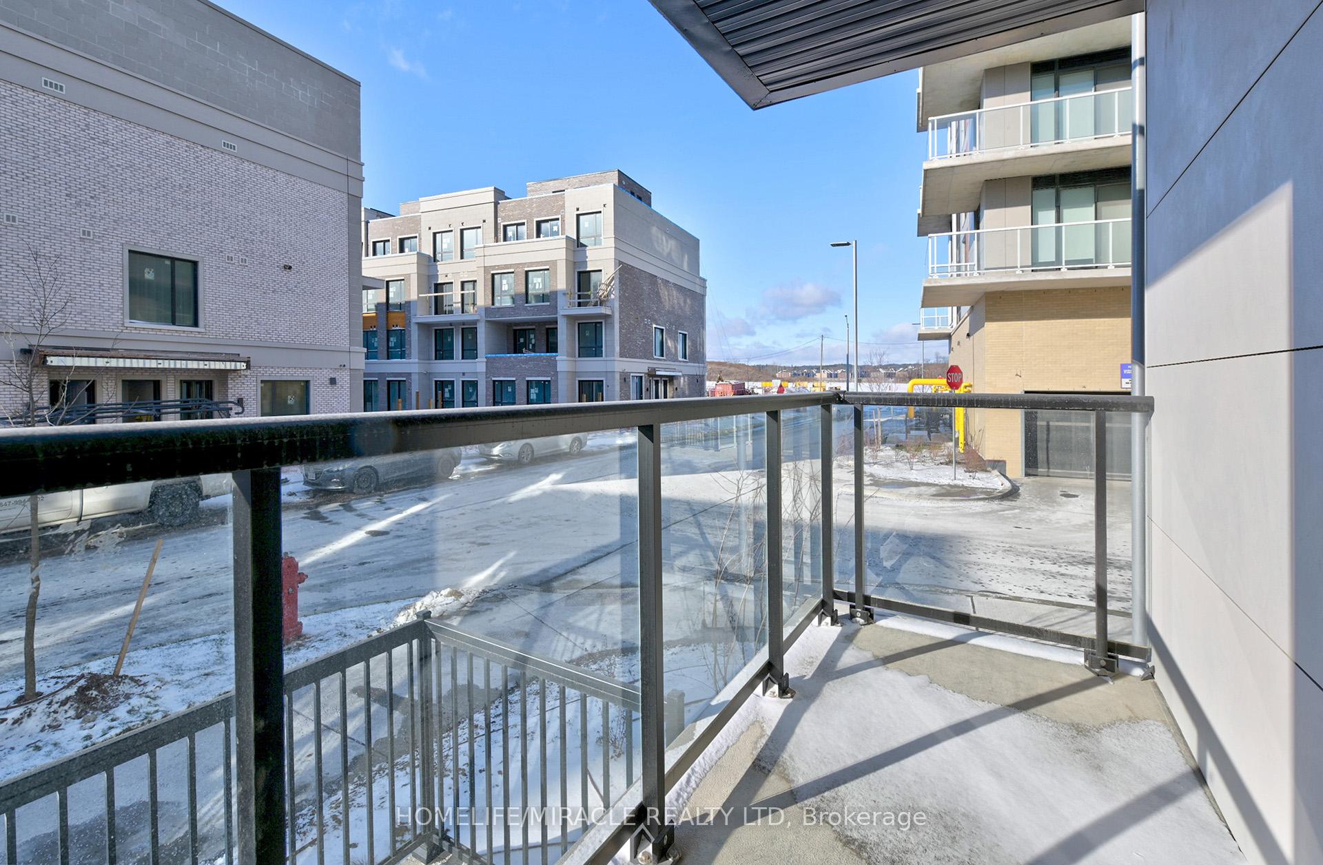 Photo 3 of Unit 1017, 14 David Eyer Road, Richmond Hill, Rural Richmond Hill — HOMEH