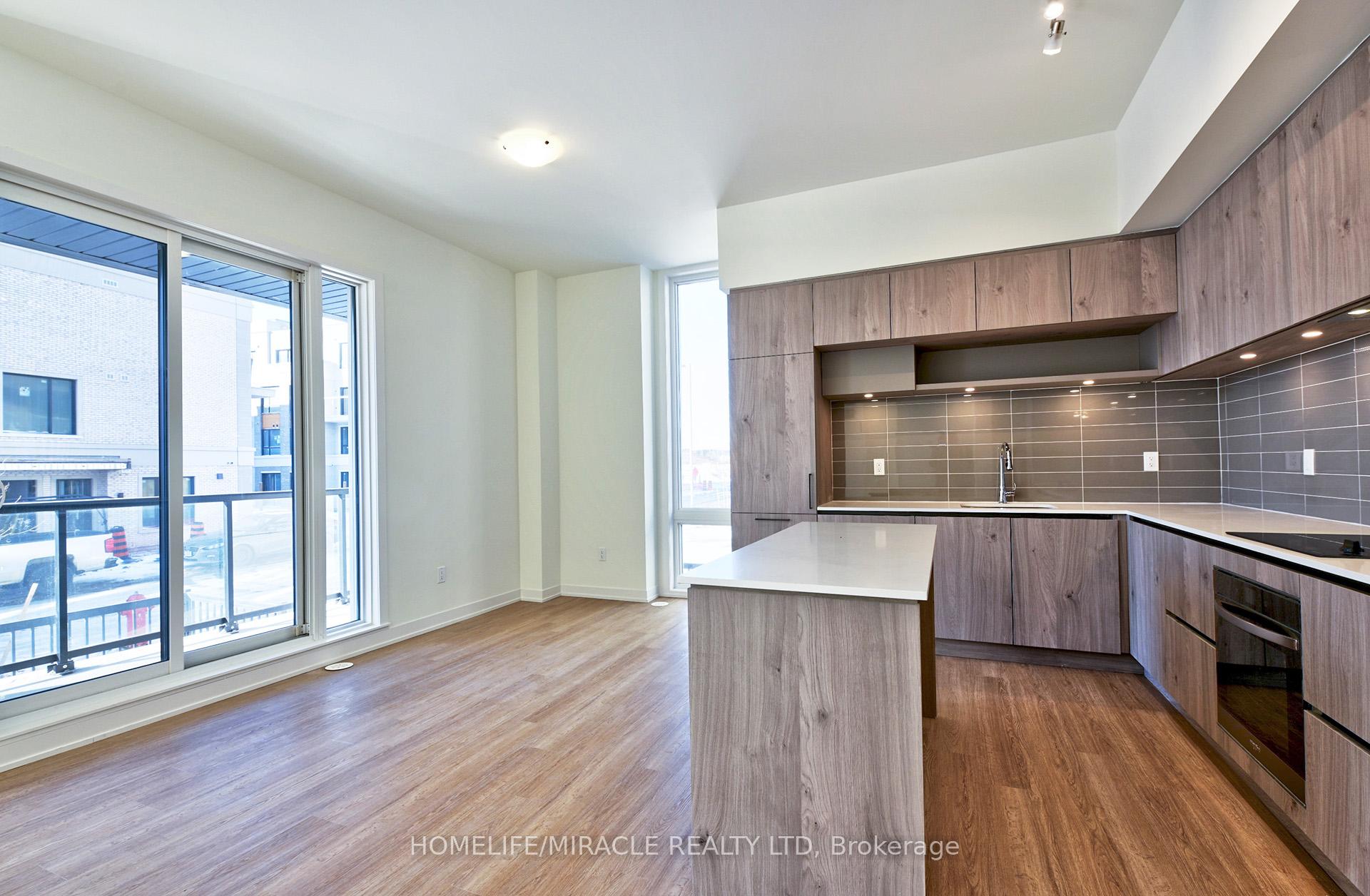 Photo 7 of Unit 1017, 14 David Eyer Road, Richmond Hill, Rural Richmond Hill — HOMEH