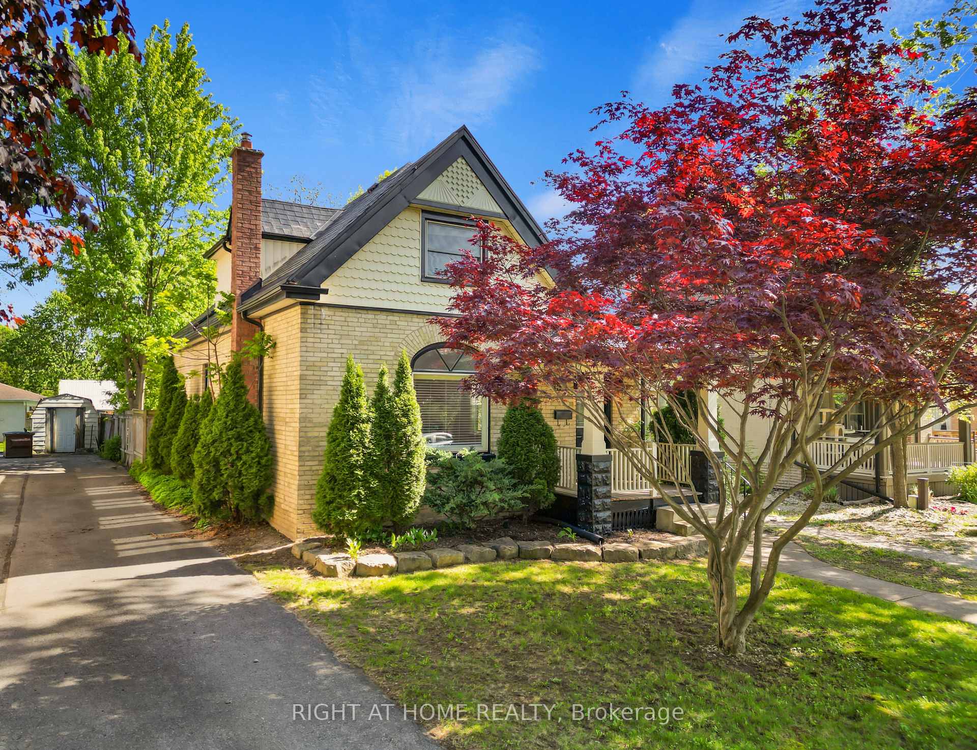 Photo of 455 St James Street