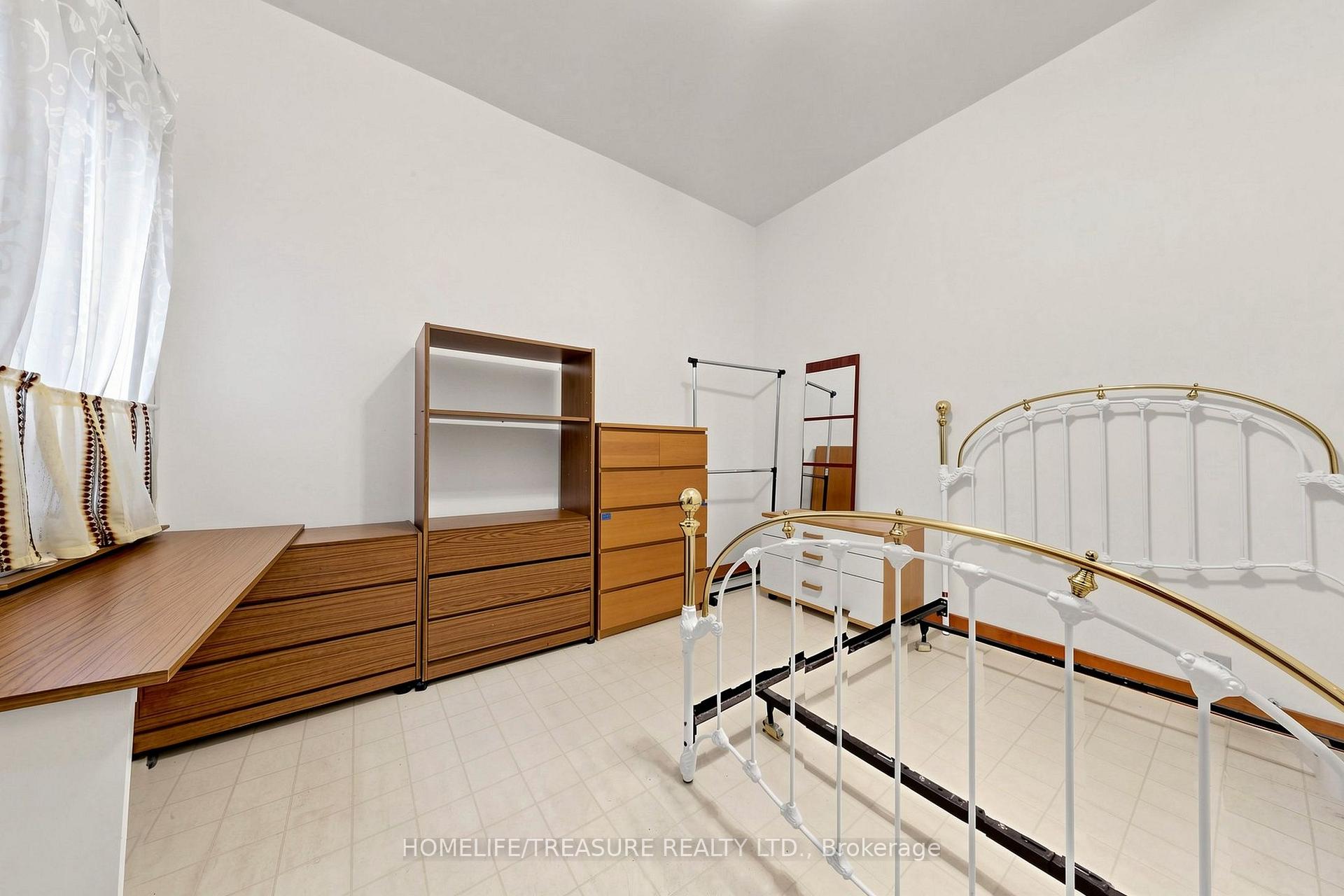 Photo 11 of 198 McCaul Street, Toronto, Kensington-Chinatown — HOMEH