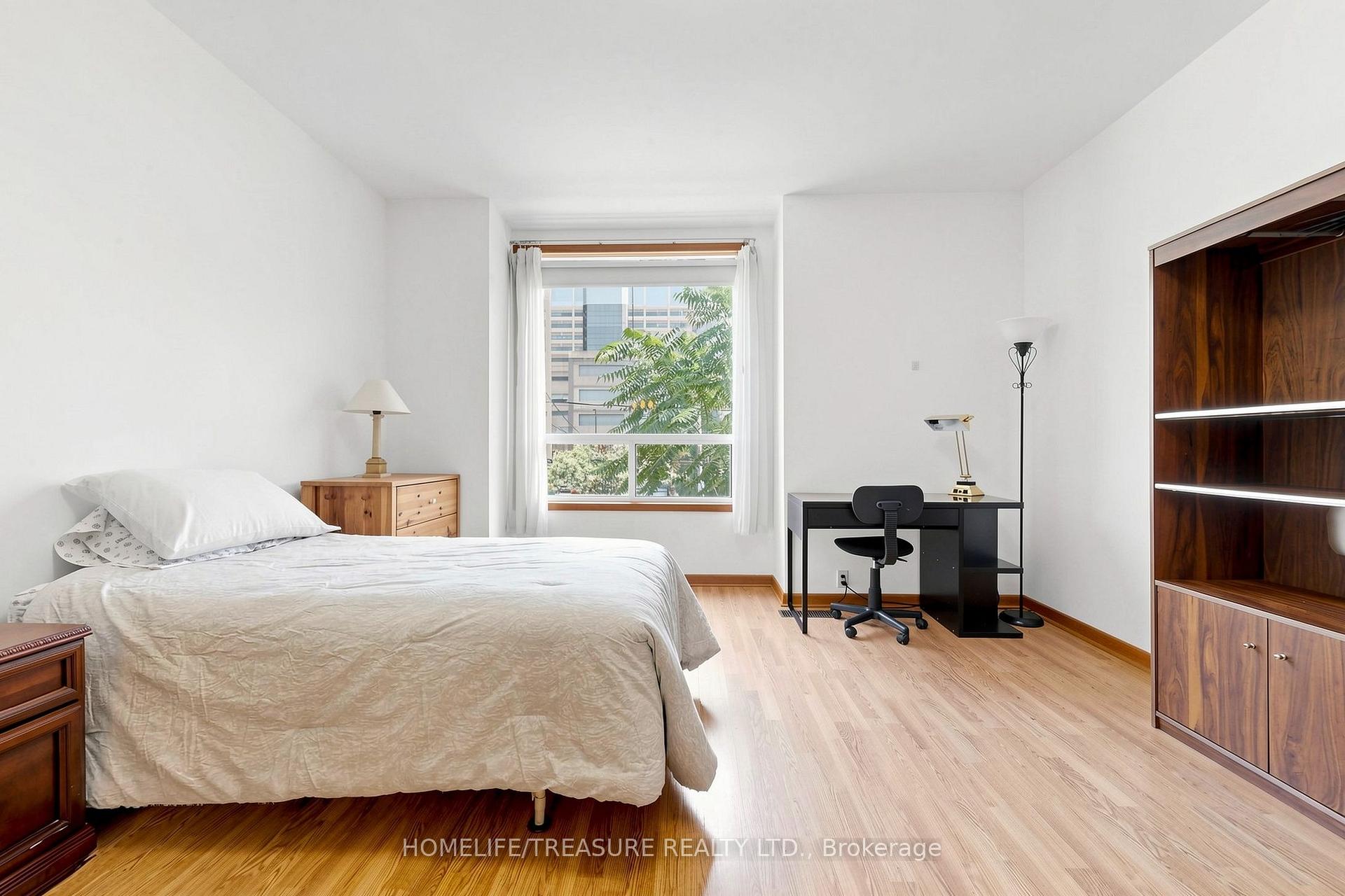 Photo 15 of 198 McCaul Street, Toronto, Kensington-Chinatown — HOMEH