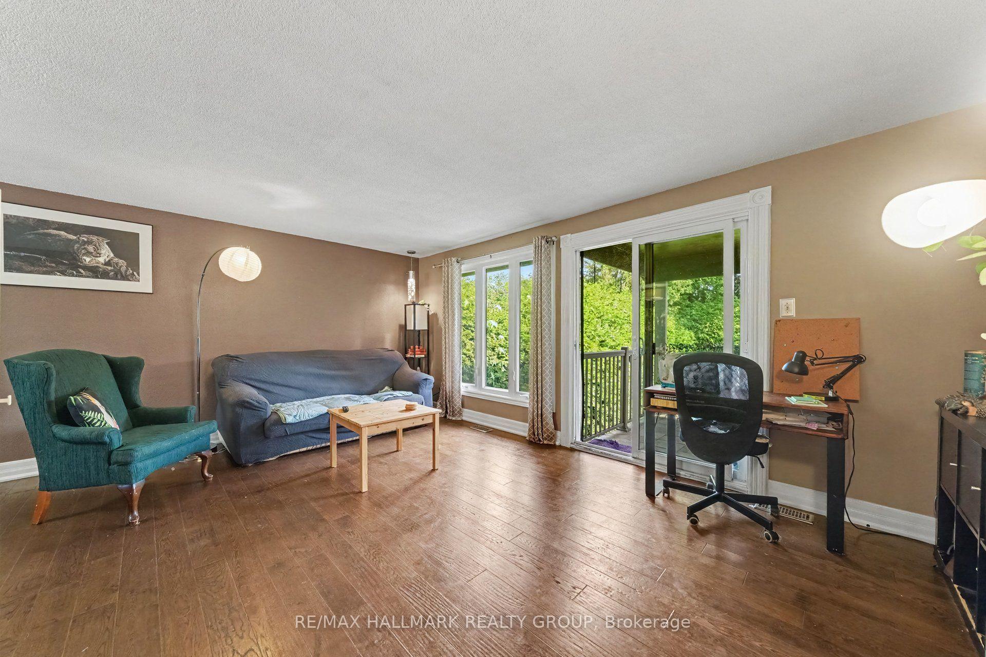 Photo 6 of 5 Lansfield Way, Ottawa, Tanglewood — HOMEH