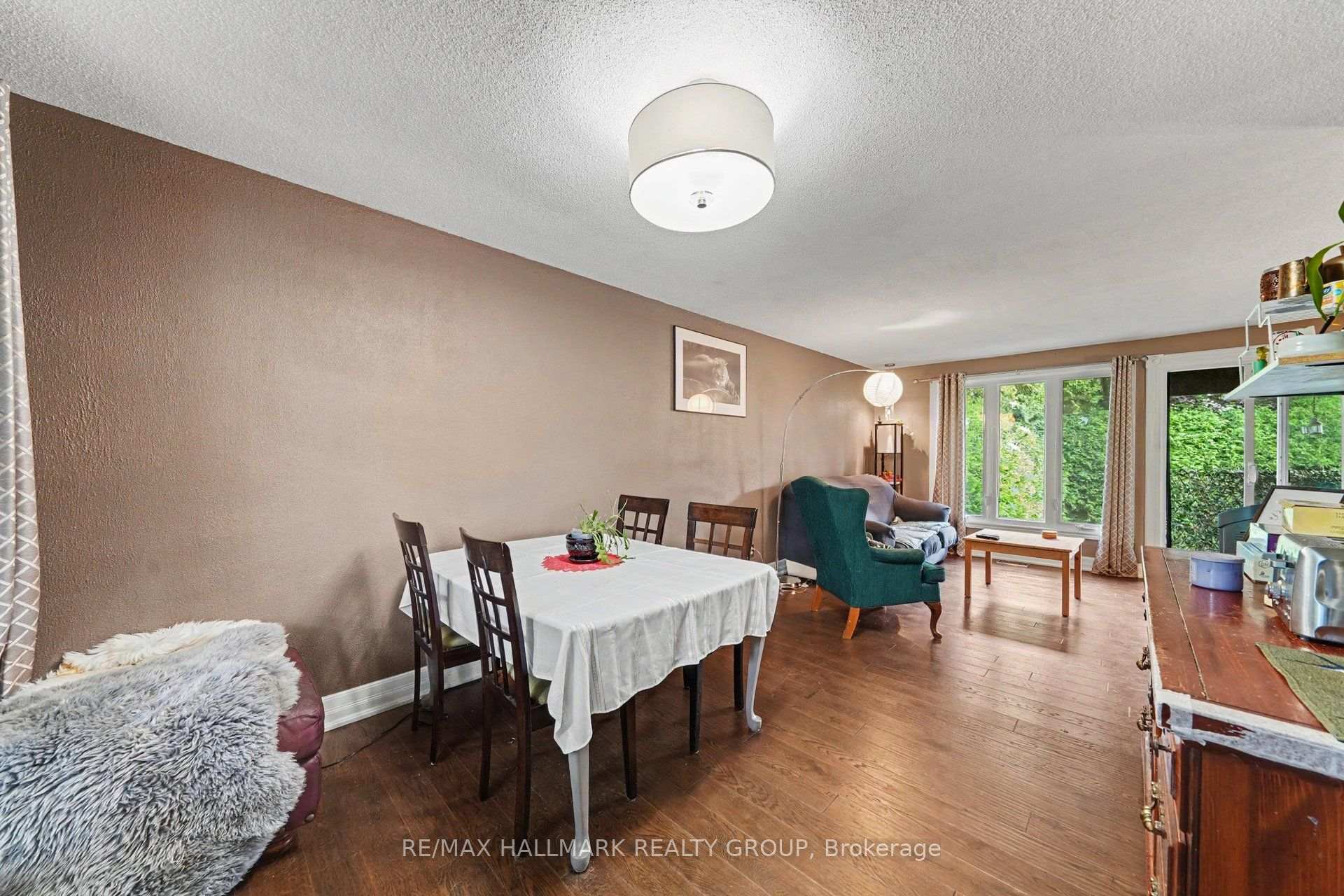Photo 8 of 5 Lansfield Way, Ottawa, Tanglewood — HOMEH