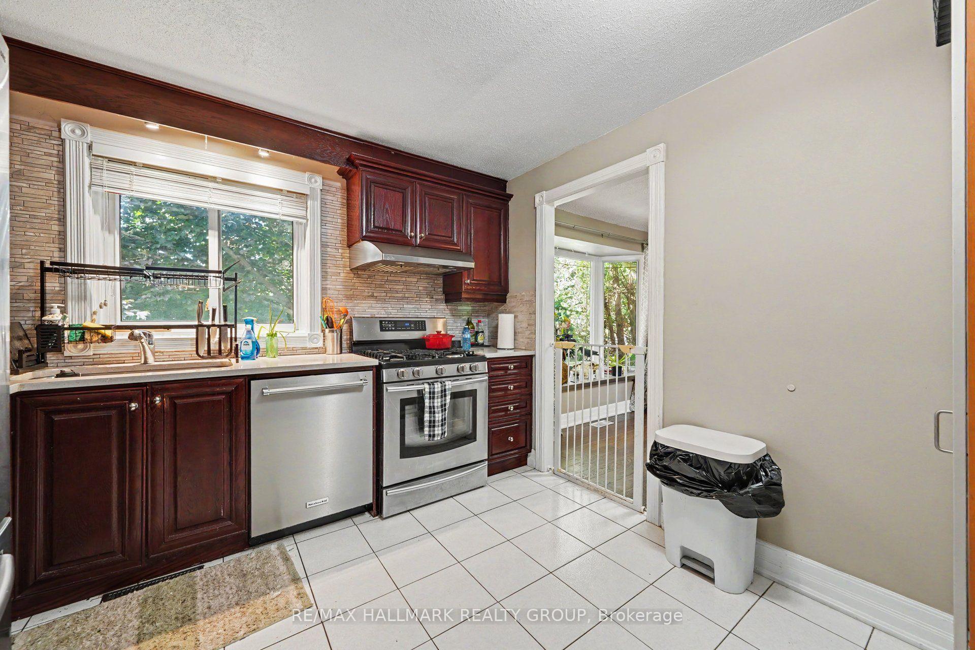 Photo 9 of 5 Lansfield Way, Ottawa, Tanglewood — HOMEH