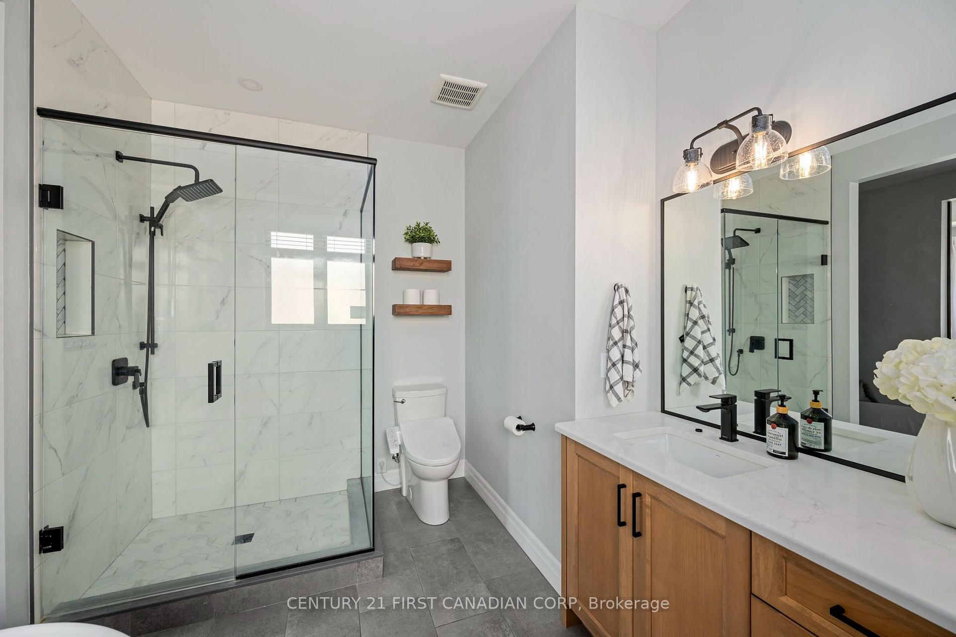 Photo 16 of 126 Aspen Circle, Thames Centre, Thorndale — HOMEH