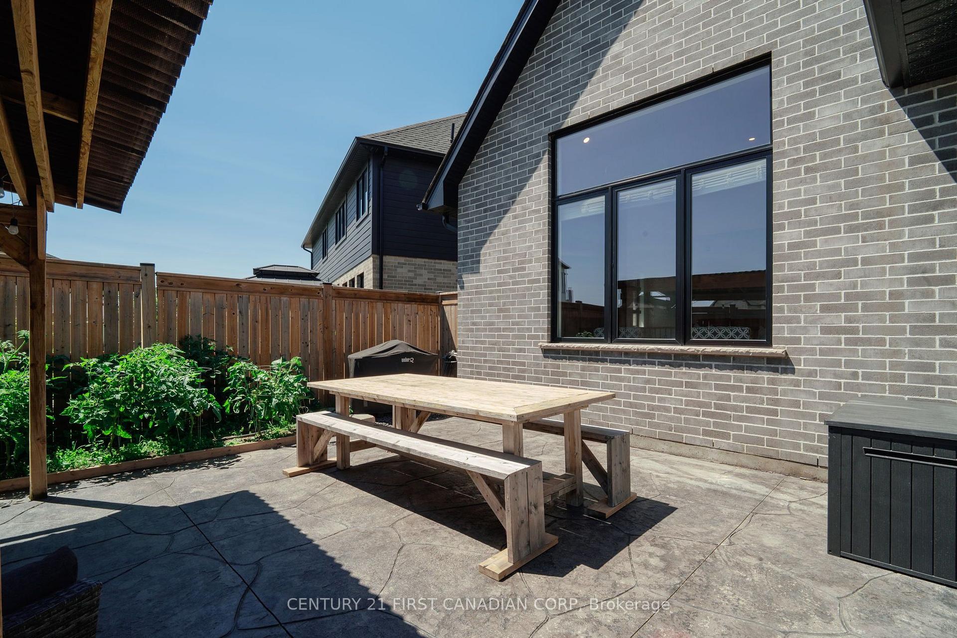 Photo 31 of 126 Aspen Circle, Thames Centre, Thorndale — HOMEH