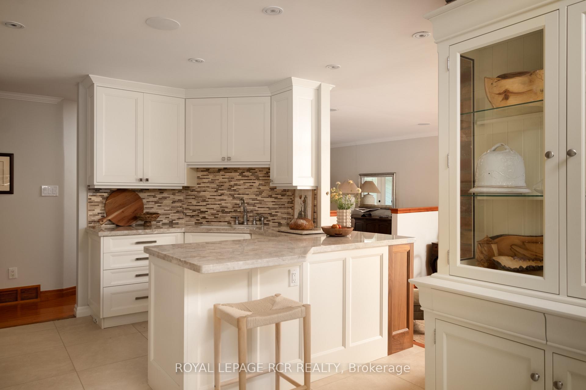 Photo 15 of 12 Damascus Drive, Caledon, Caledon East — HOMEH