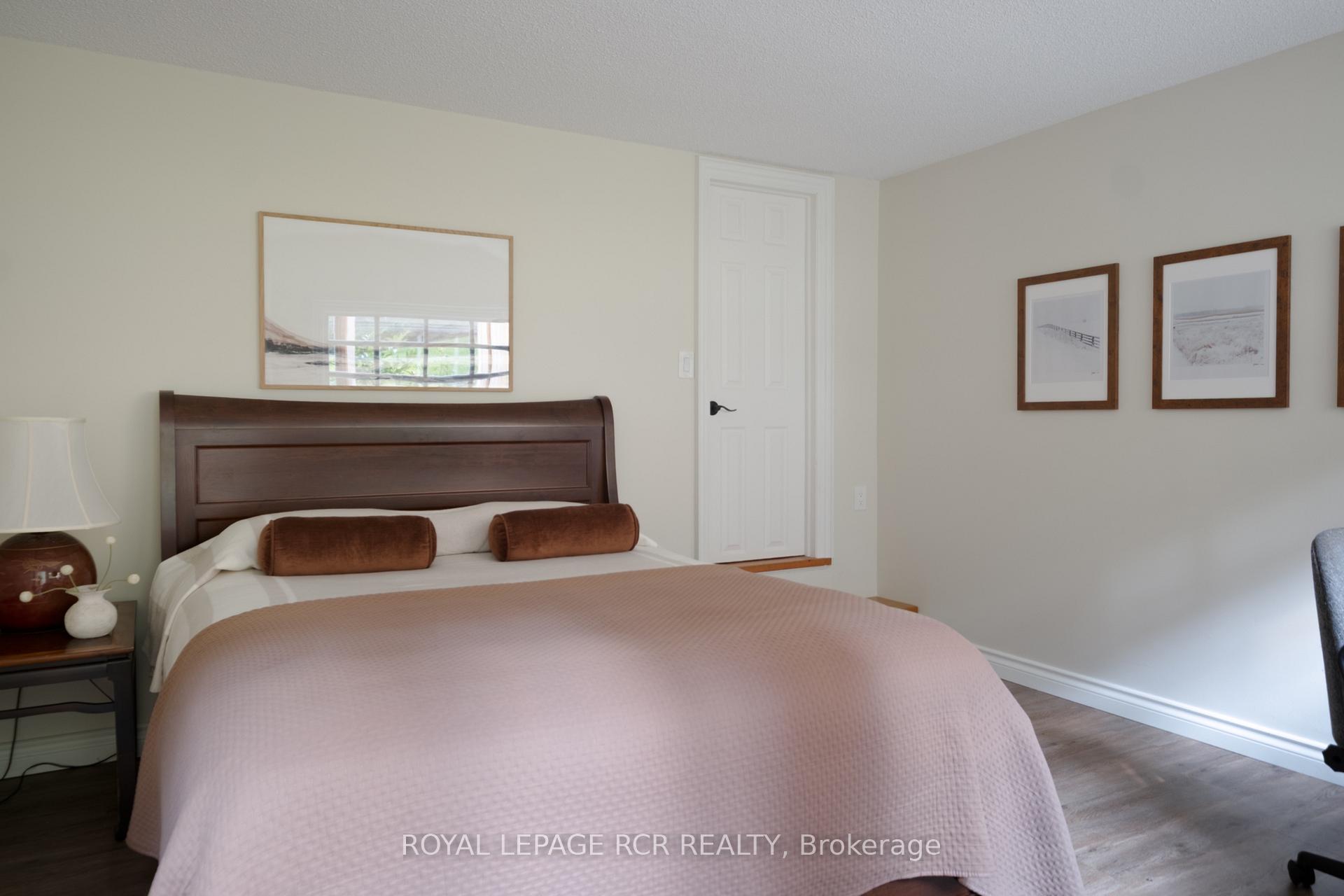 Photo 30 of 12 Damascus Drive, Caledon, Caledon East — HOMEH