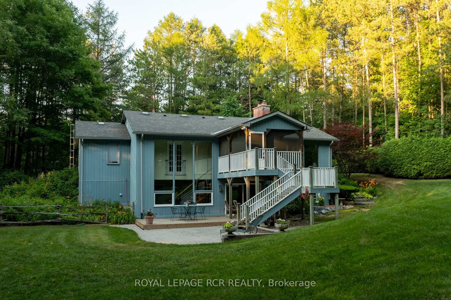 Photo 32 of 12 Damascus Drive, Caledon, Caledon East — HOMEH