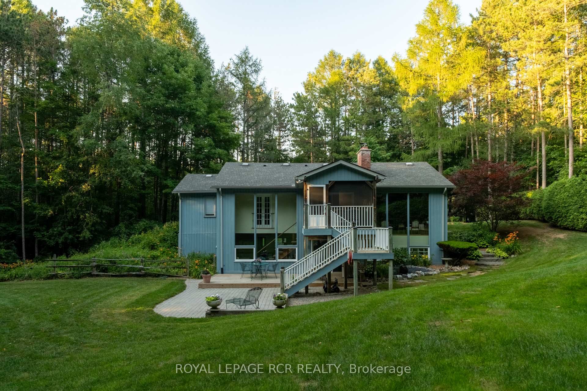 Photo 33 of 12 Damascus Drive, Caledon, Caledon East — HOMEH