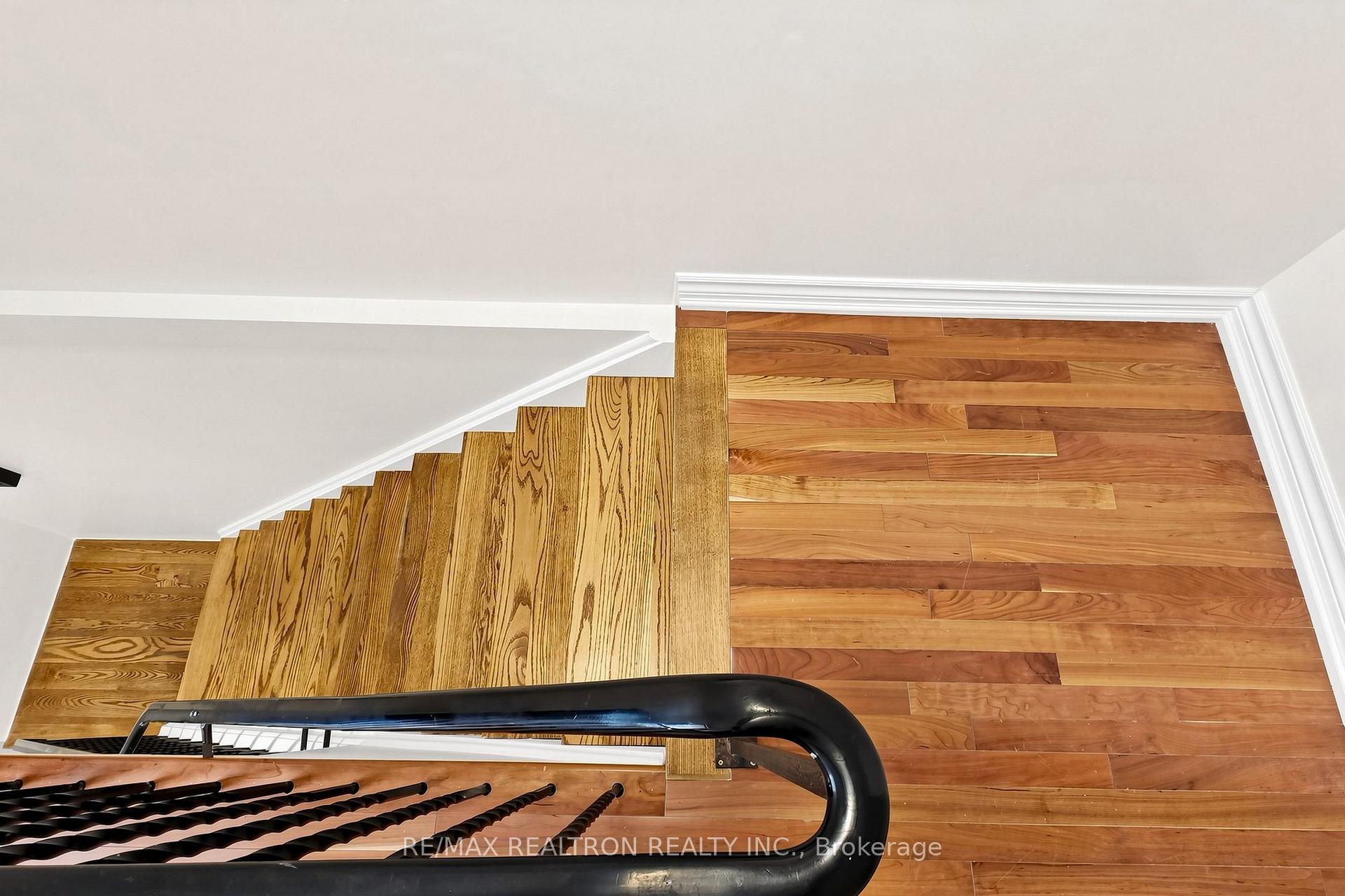 Photo 18 of 42 Pepper Vine Way, North York, Bayview Village — HOMEH