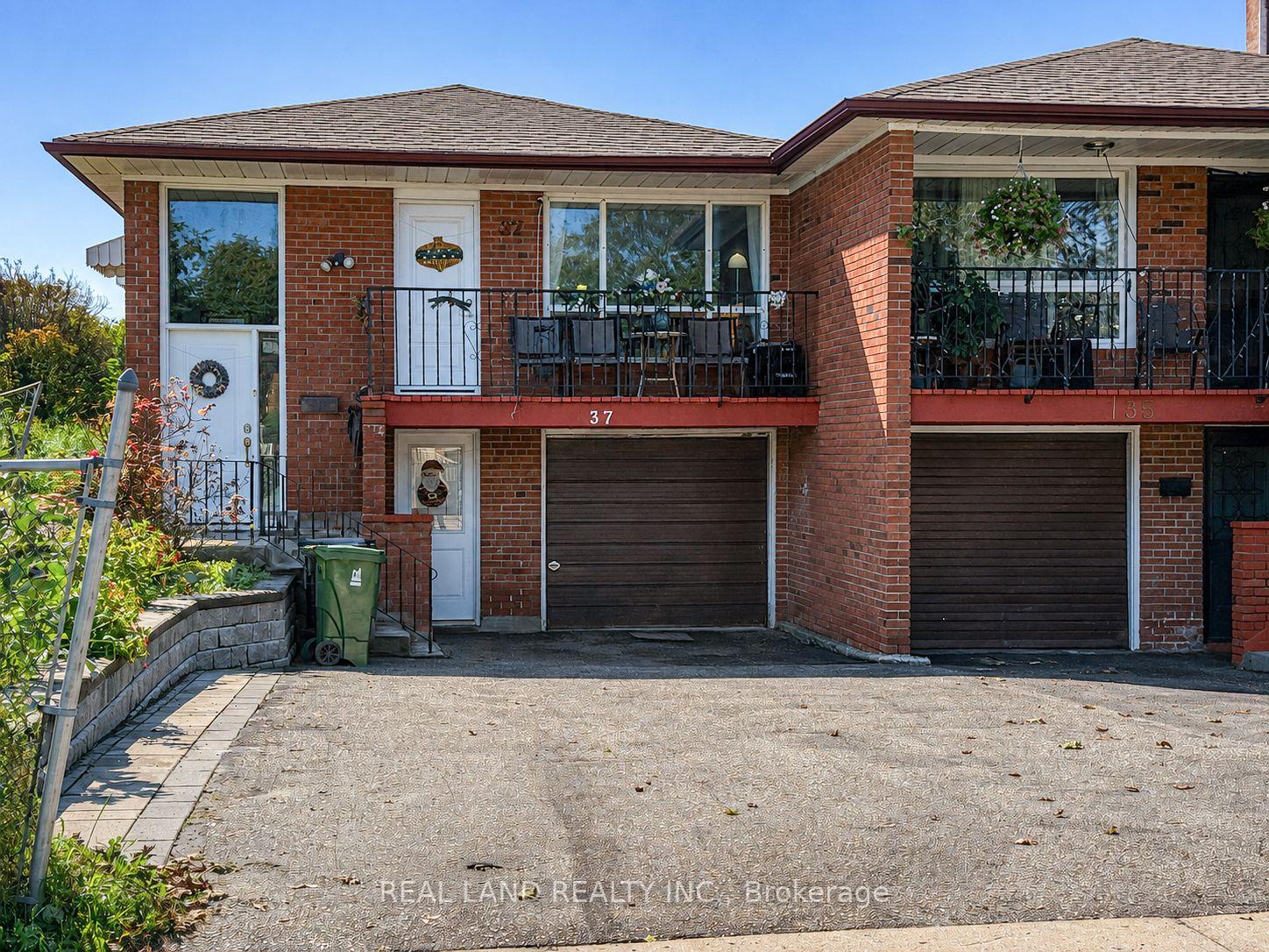 Photo of 37 Pawnee Avenue